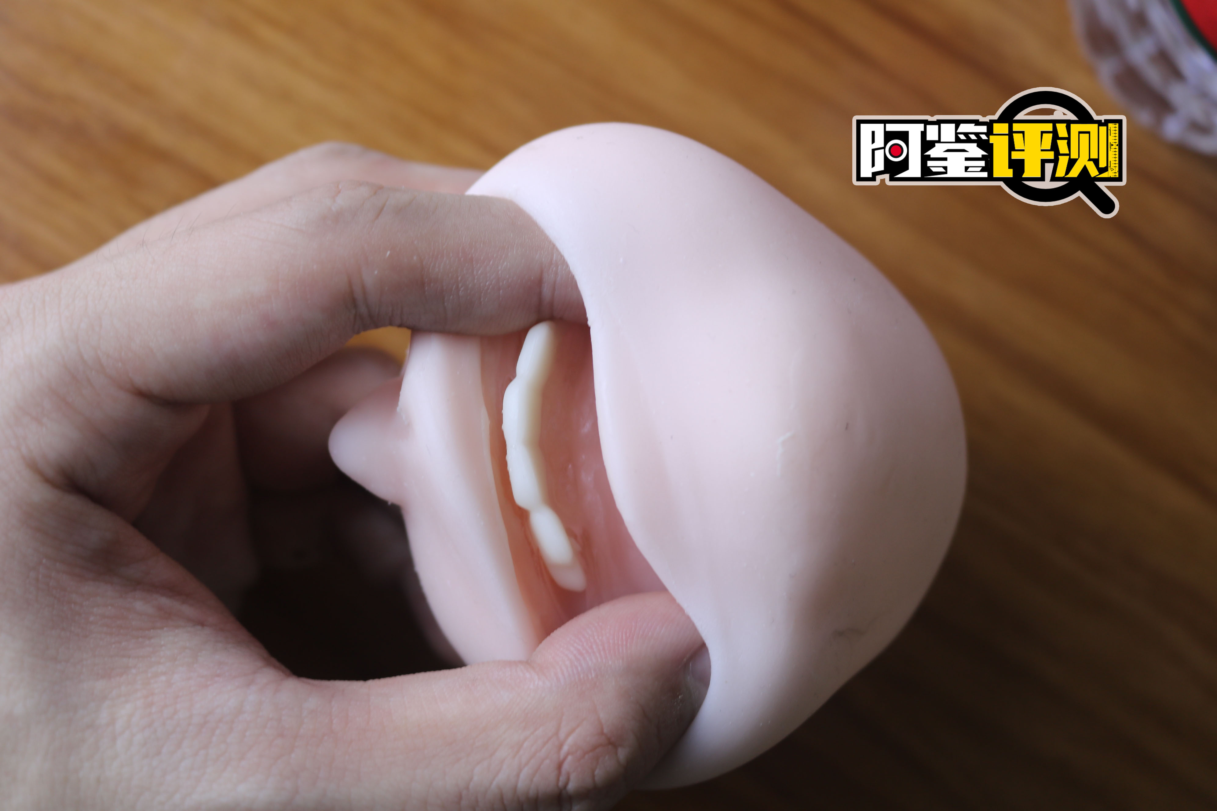 magic eyes真实之口mini（软款）评测，口杯最重要的就该是舌头和牙齿吧？