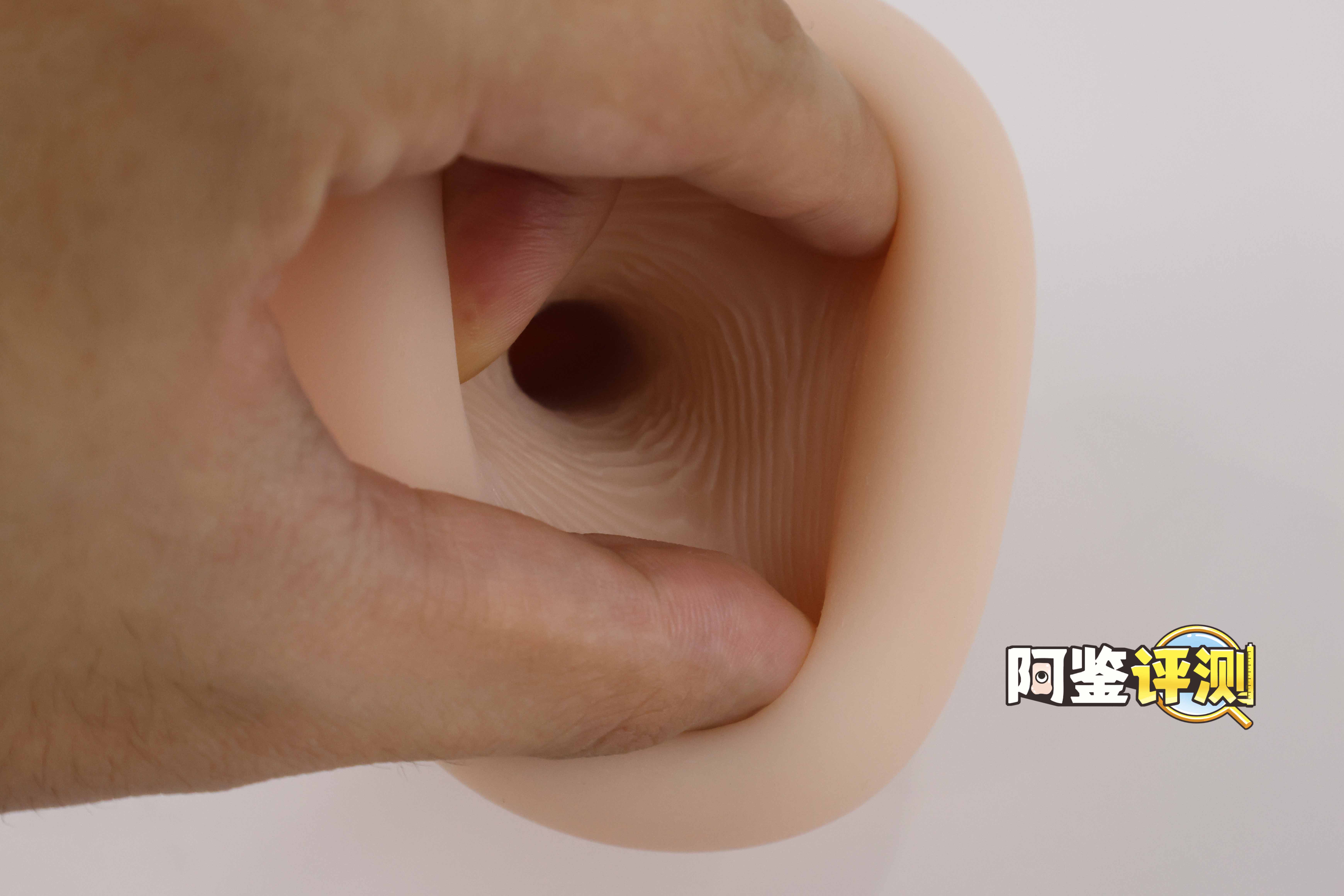 杯多多-“七彩罐娘”评测！隐蔽型的可乐罐飞机杯，图一乐还是真实用？（上：红，黄，橙）