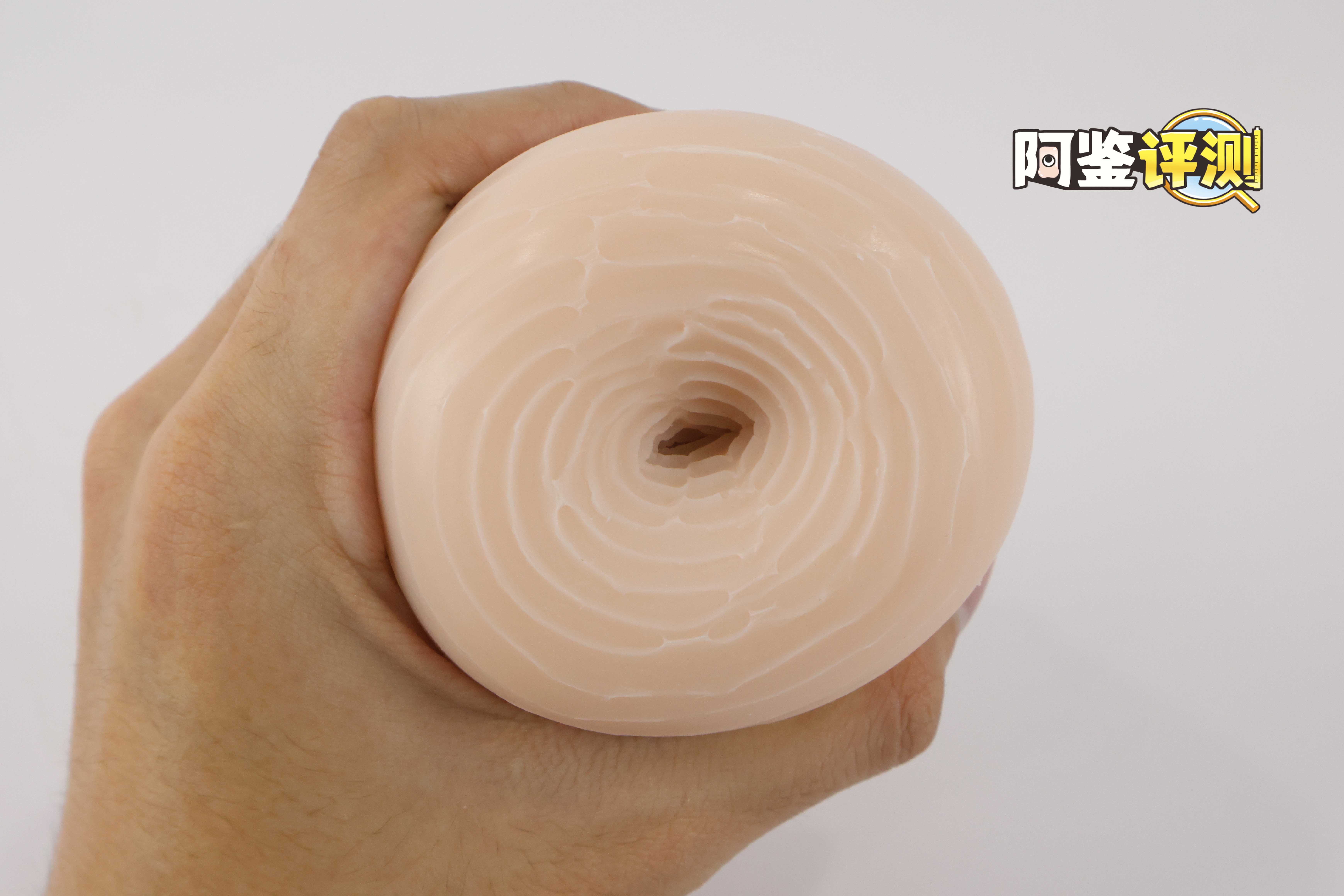 杯多多-“七彩罐娘”评测！隐蔽型的可乐罐飞机杯，图一乐还是真实用？（上：红，黄，橙）