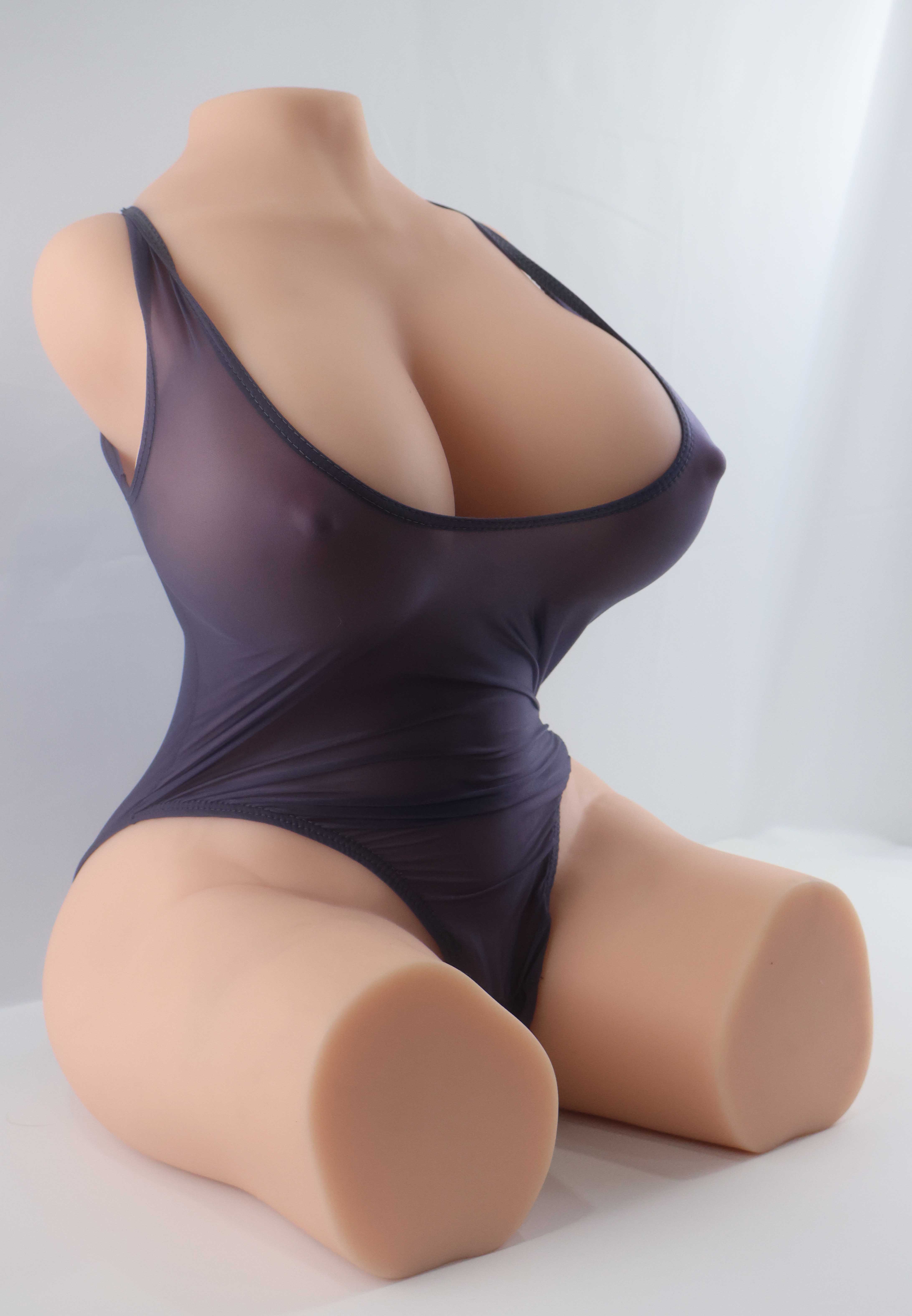 【流量警告】完熟女郎大身体试衣照片（废稿素材）