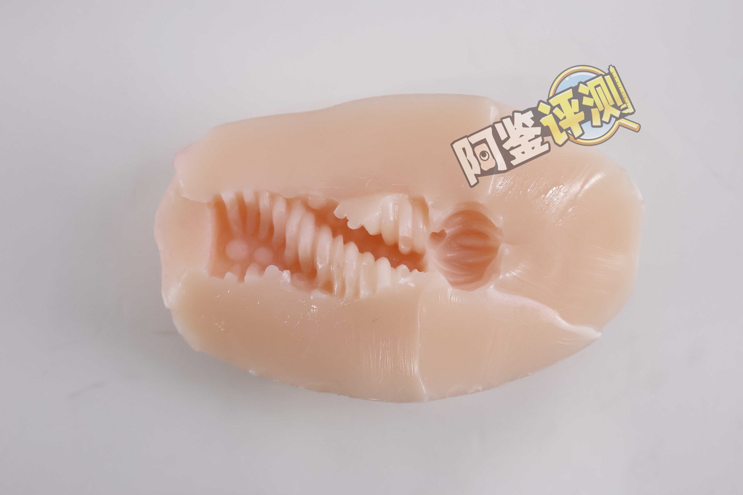 杯多多——“软萌蛋娘(红)”评测!低克重国产版TENGA egg?