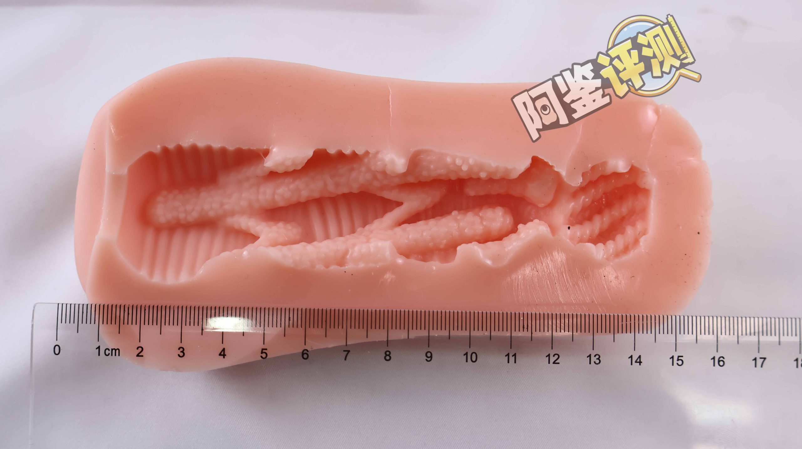 对子哈特—“秘镜欲情”评测！慢于潮流的对子哈特，仍然在保持自己的工匠之心