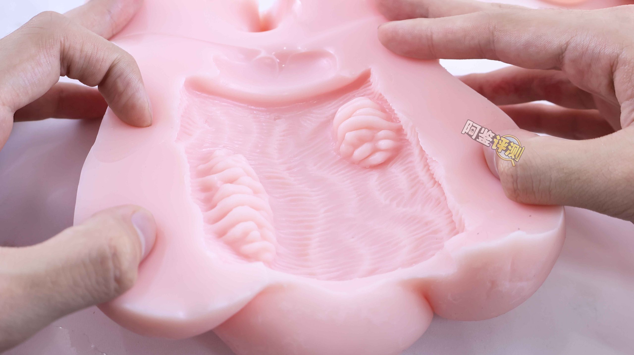 G-project——“猫耳娘”评测！造型明明是很大一个，通道居然这么短小？