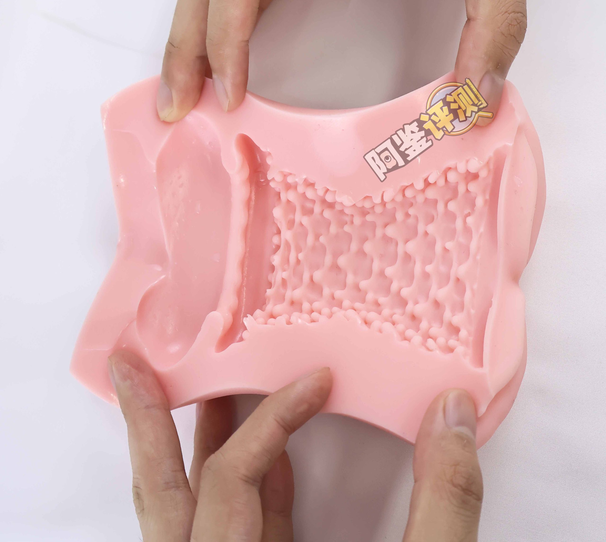 对子哈特—“真实17岁+G19八代”评测！完全相同的翻版倒模，简单粗暴的按摩结构！