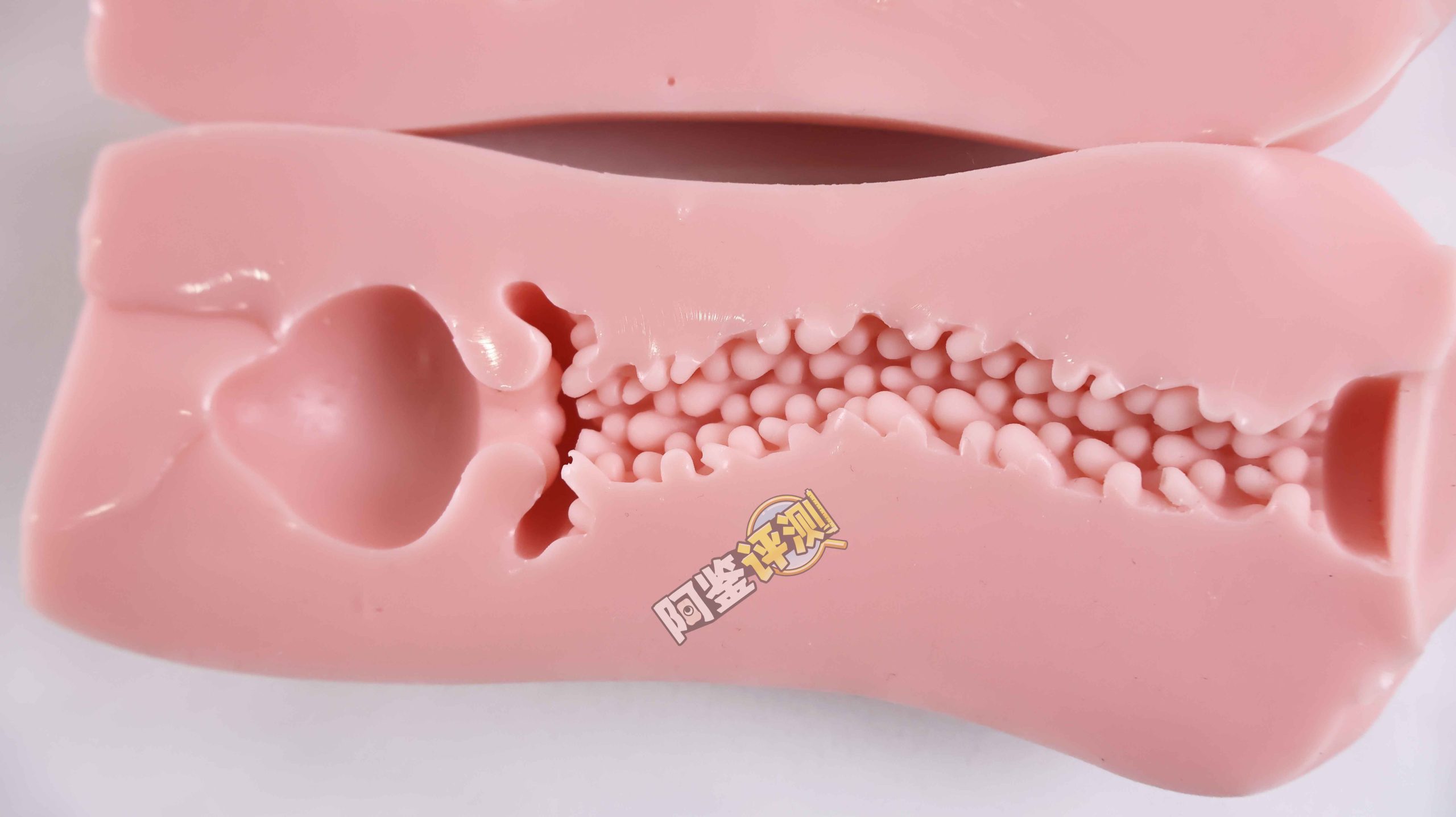 对子哈特—“真实17岁+G19八代”评测！完全相同的翻版倒模，简单粗暴的按摩结构！