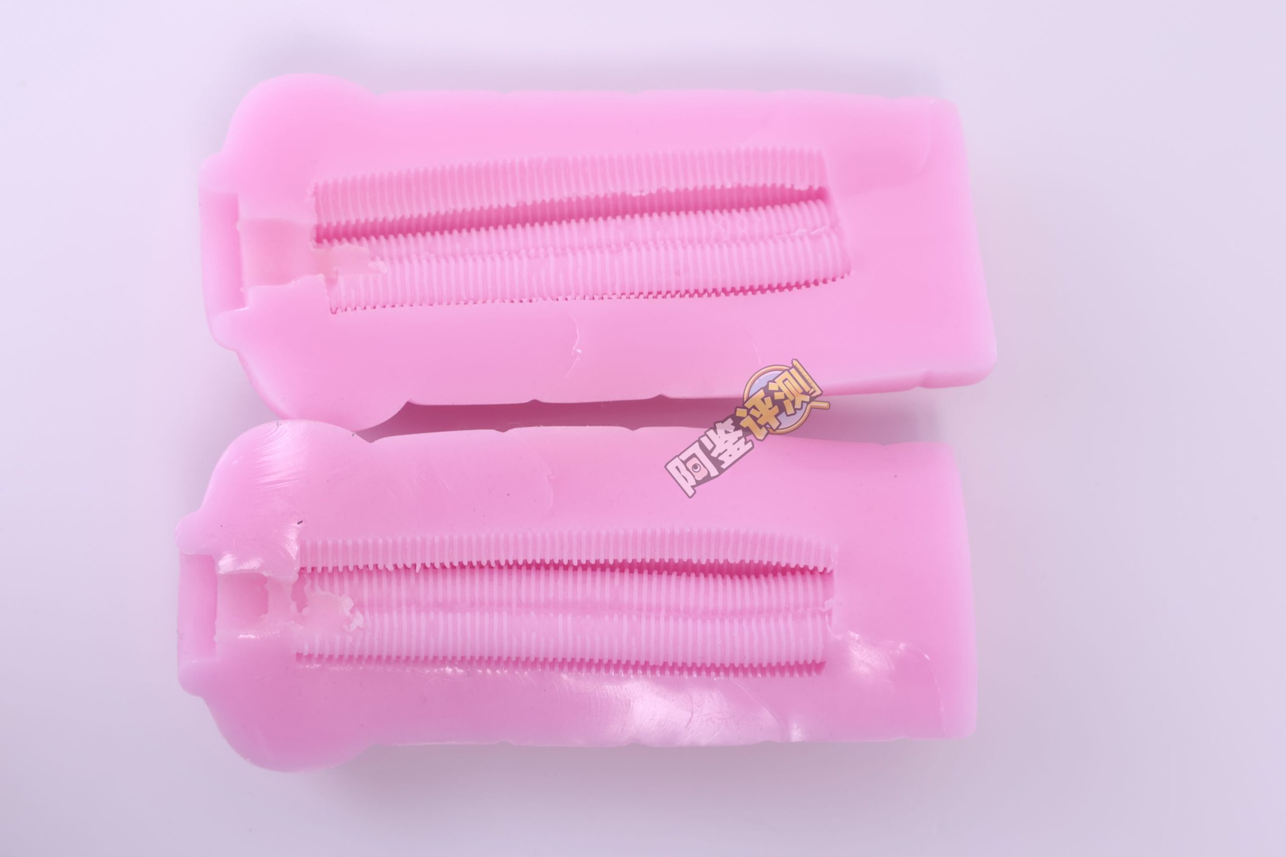 火炮——“口交皇后”评测！试图做出上下都有舌头的口交感，但实际结果相当平淡