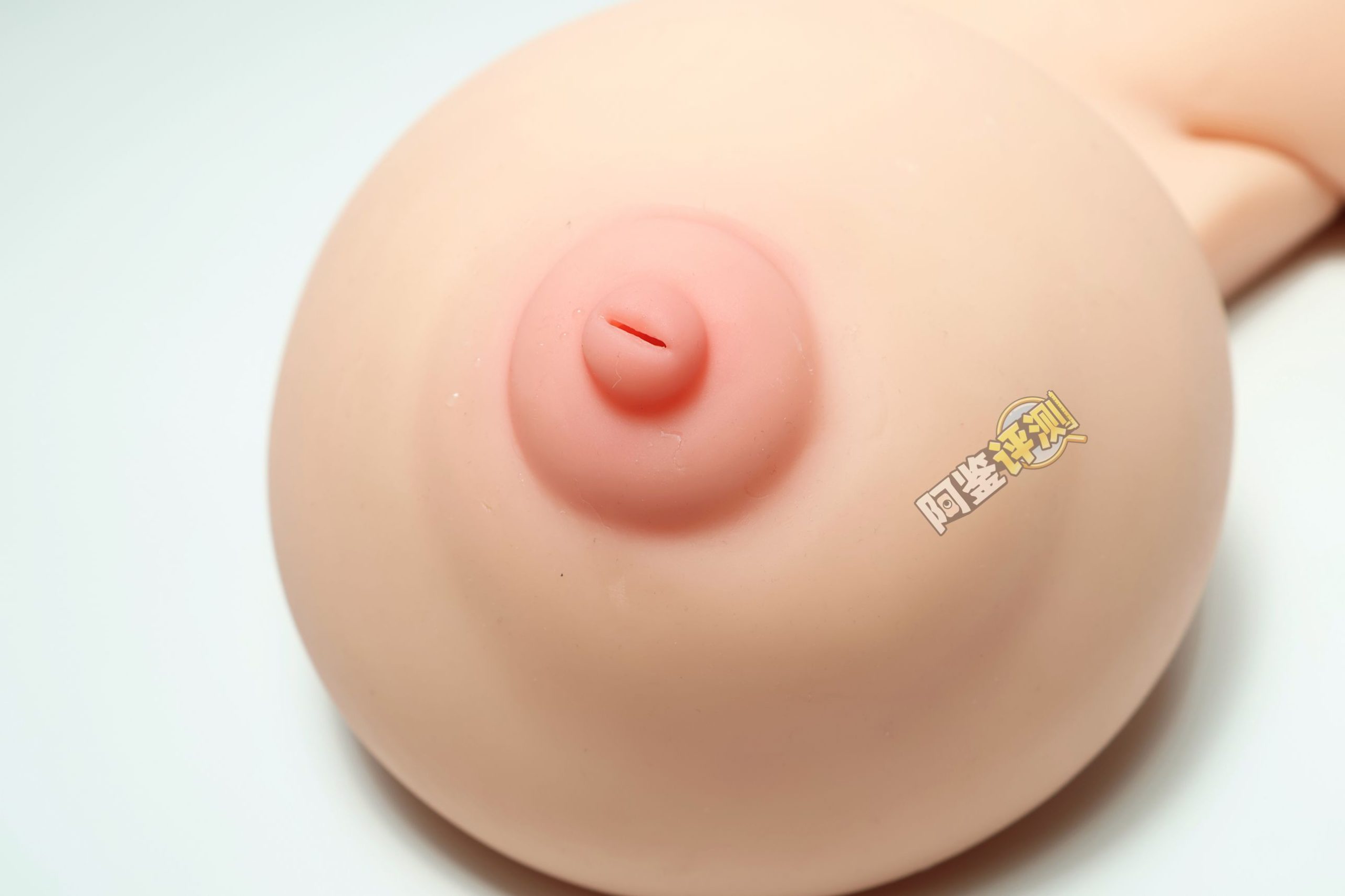 傲川——“爆乳娘”评测！猎奇的超级大雷，能铺满桌面的超级爆乳！