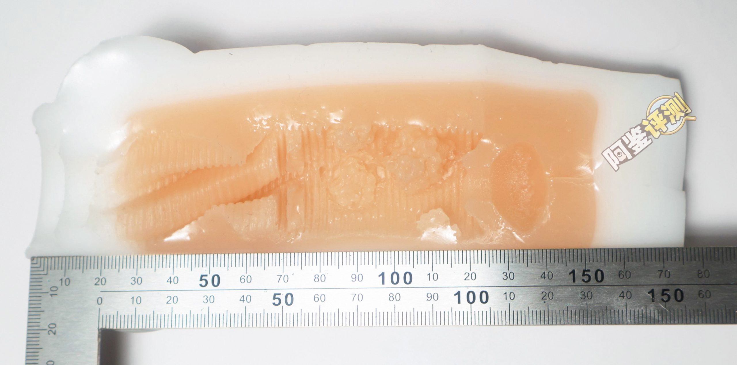 火炮——“圣女狩宴”评测！两只神兽盘踞在内的奇怪设定......不过体验还是足够好使