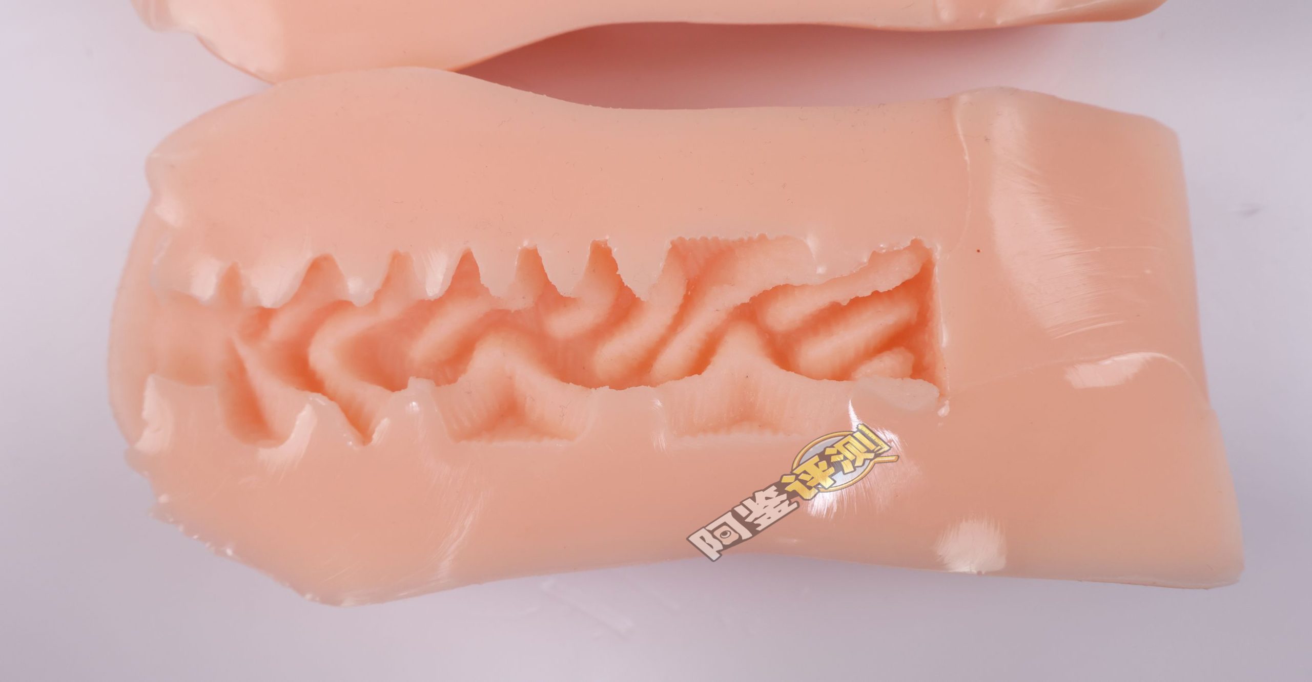 汤马托易士——“监禁调教”评测！朝凪老师最喜欢的玩法，原来是这样的感觉