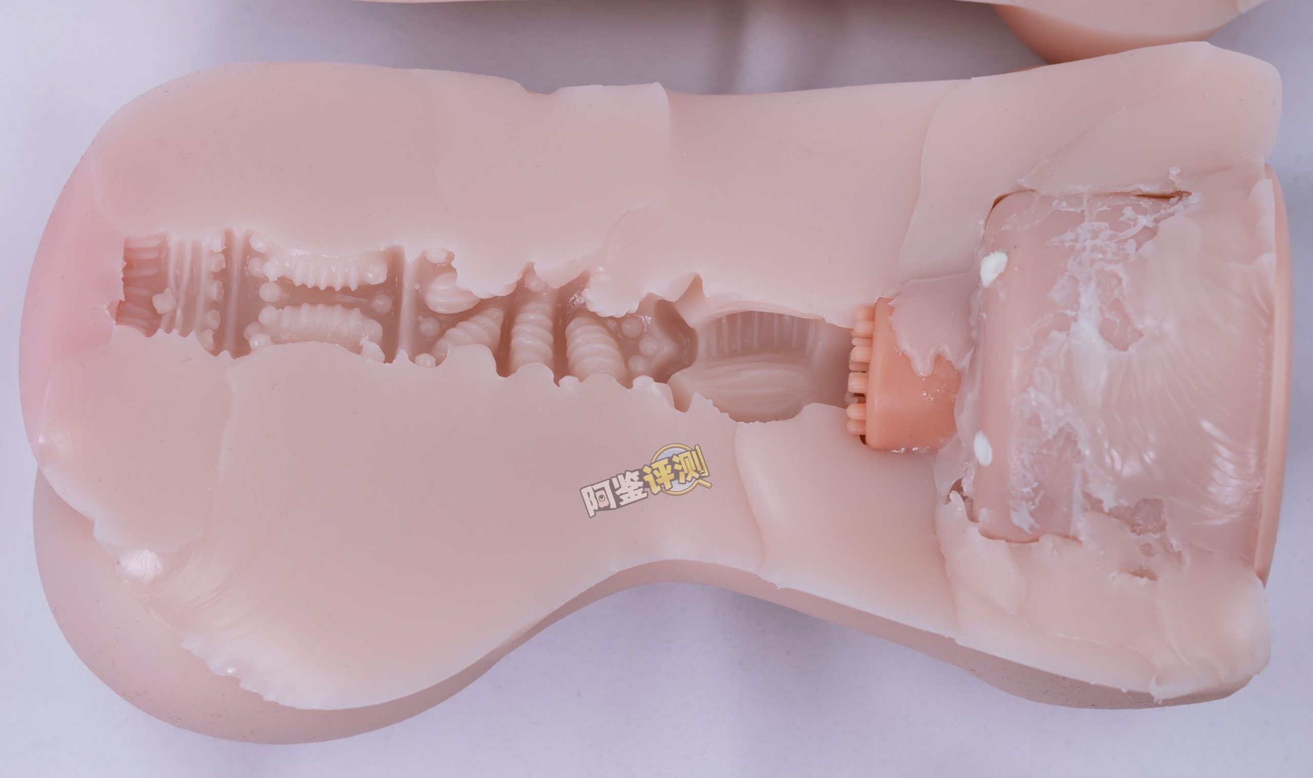 趣网COC——“YU酱”评测！大克重的吮吸电动杯，通道末端的奇怪吸气口