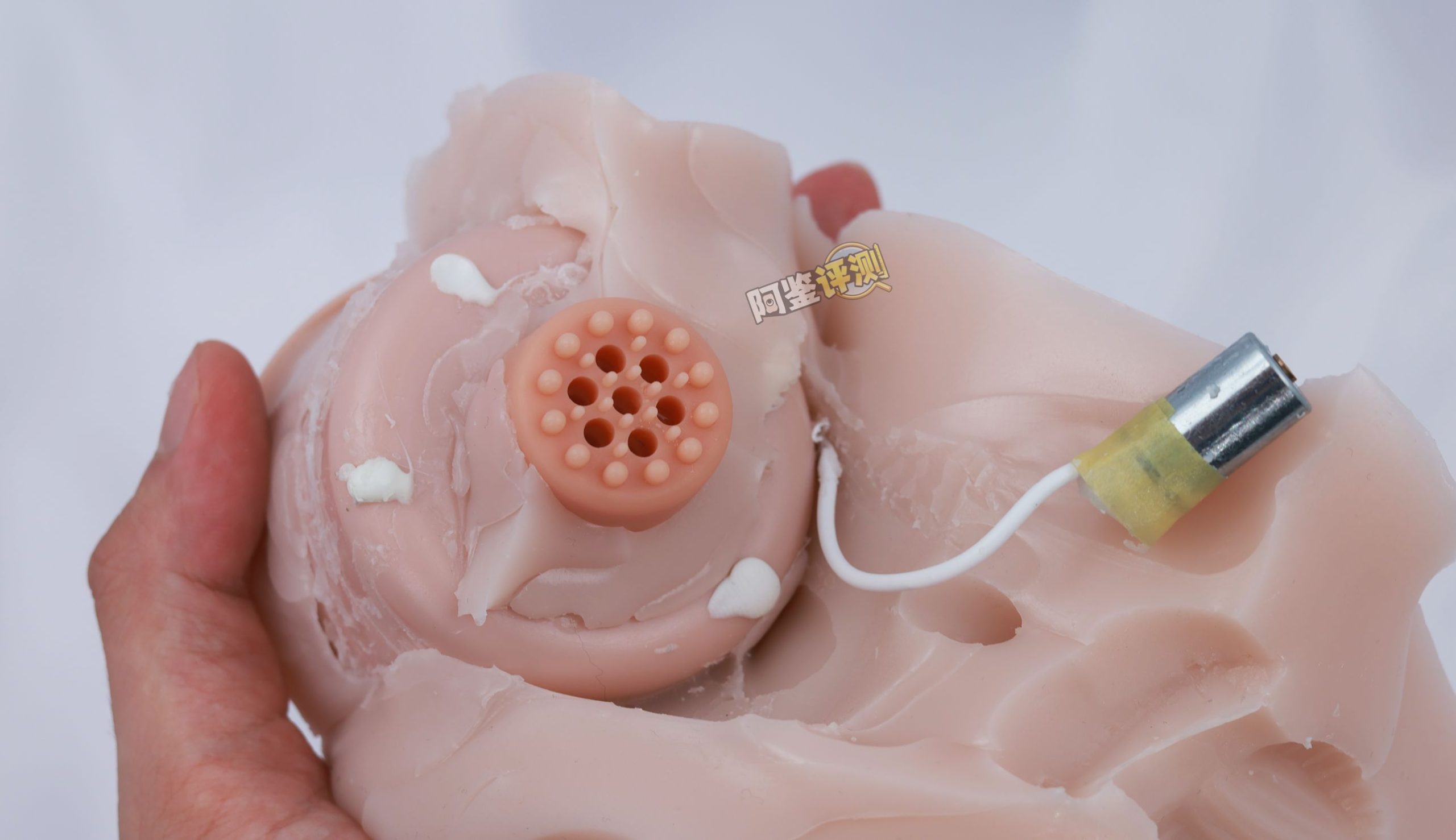 趣网COC——“YU酱”评测！大克重的吮吸电动杯，通道末端的奇怪吸气口