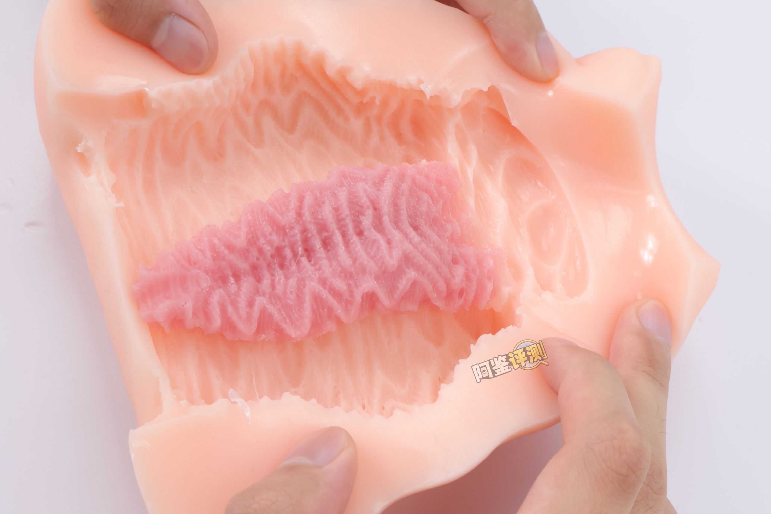 汤马托易士——“AIV NO.06”评测！大舌头很有新意，但软胶外形问题也很大