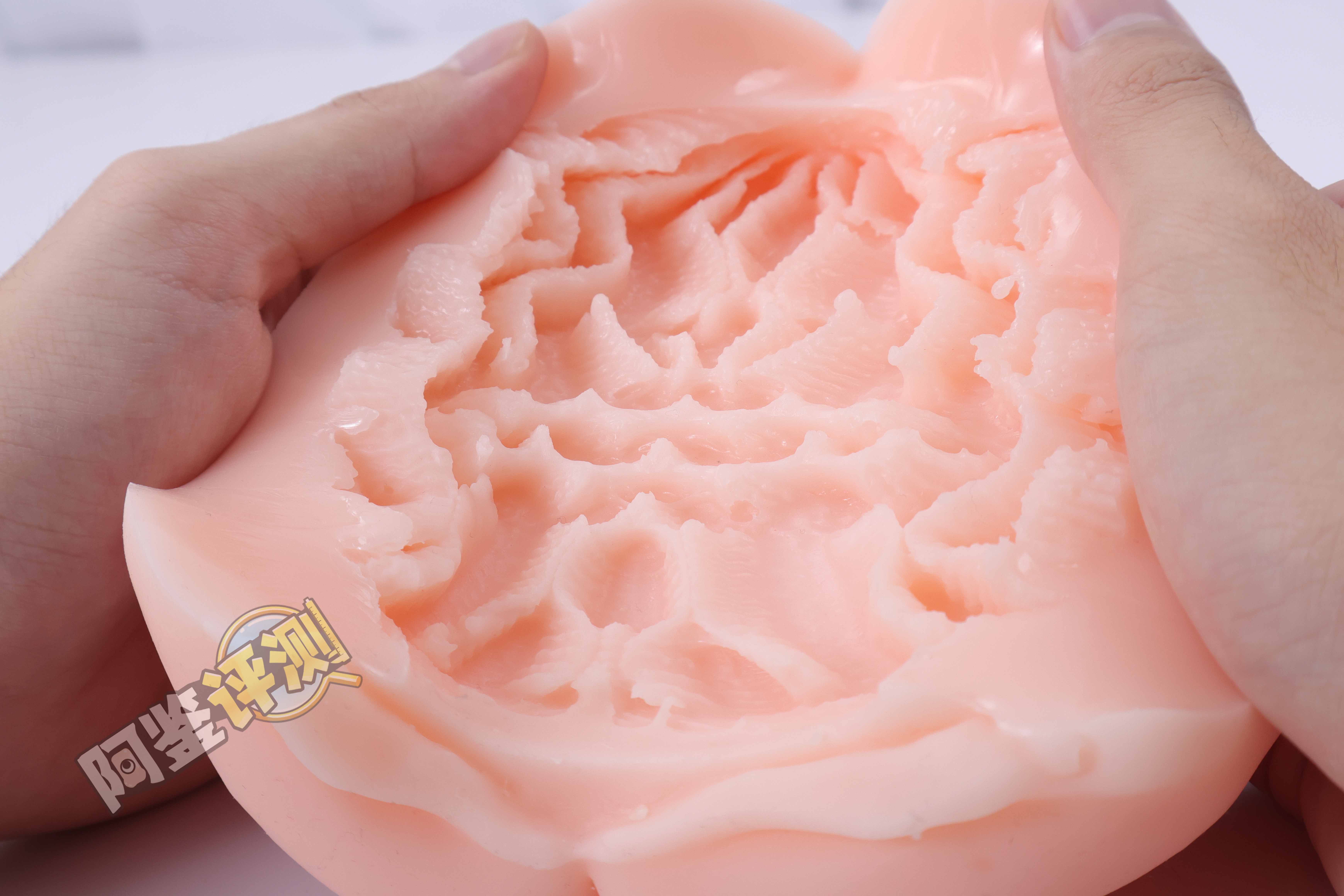 汤马托易士——“乳虐牢笼—人妻搜查官”评测！藏在变态联名包装下的，是超实用的复杂触手