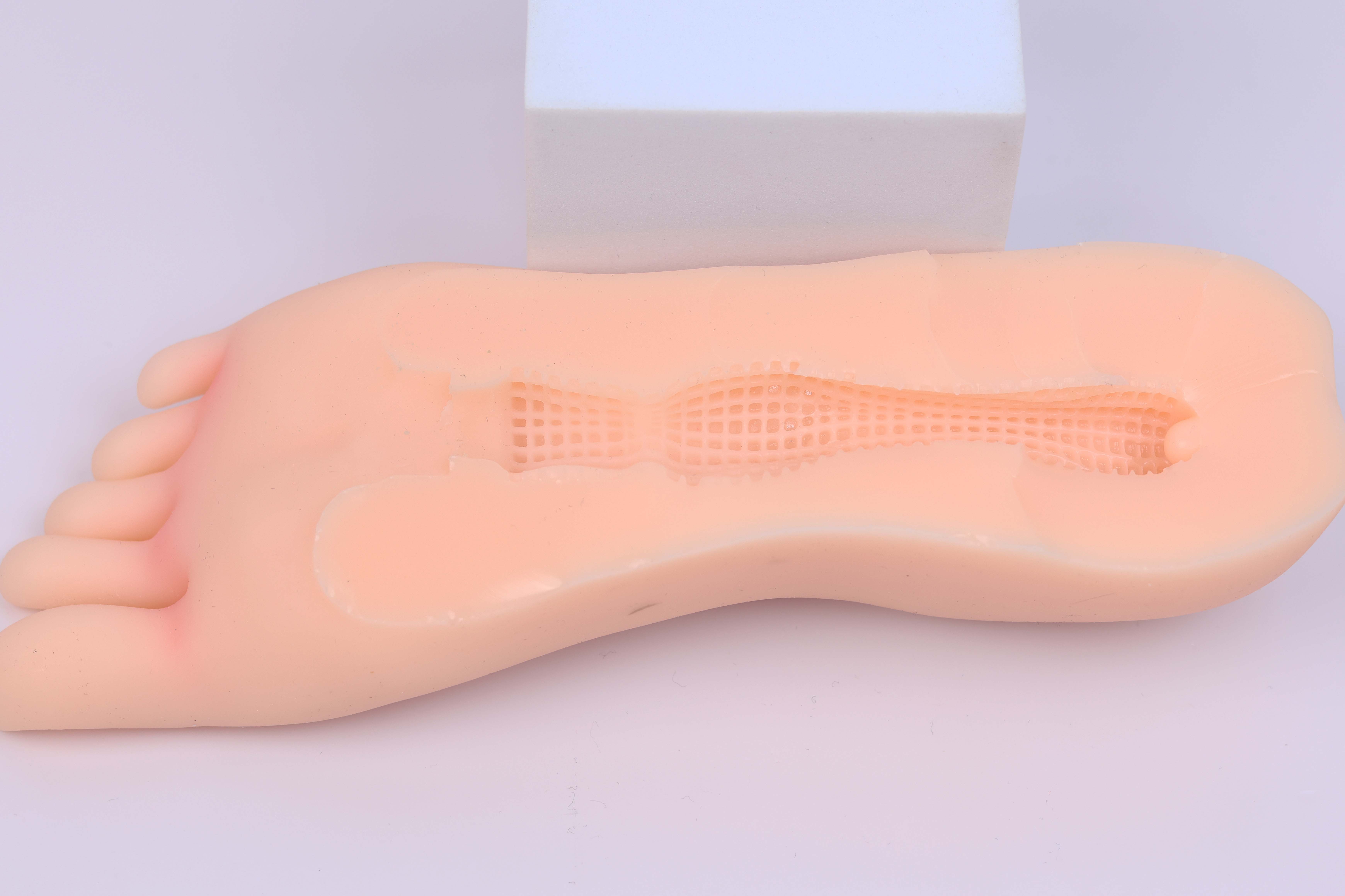 LoveFactor——“玉足拷问”评测！抽象古典设计重新复活，足交还是太难在倒模中复刻了....