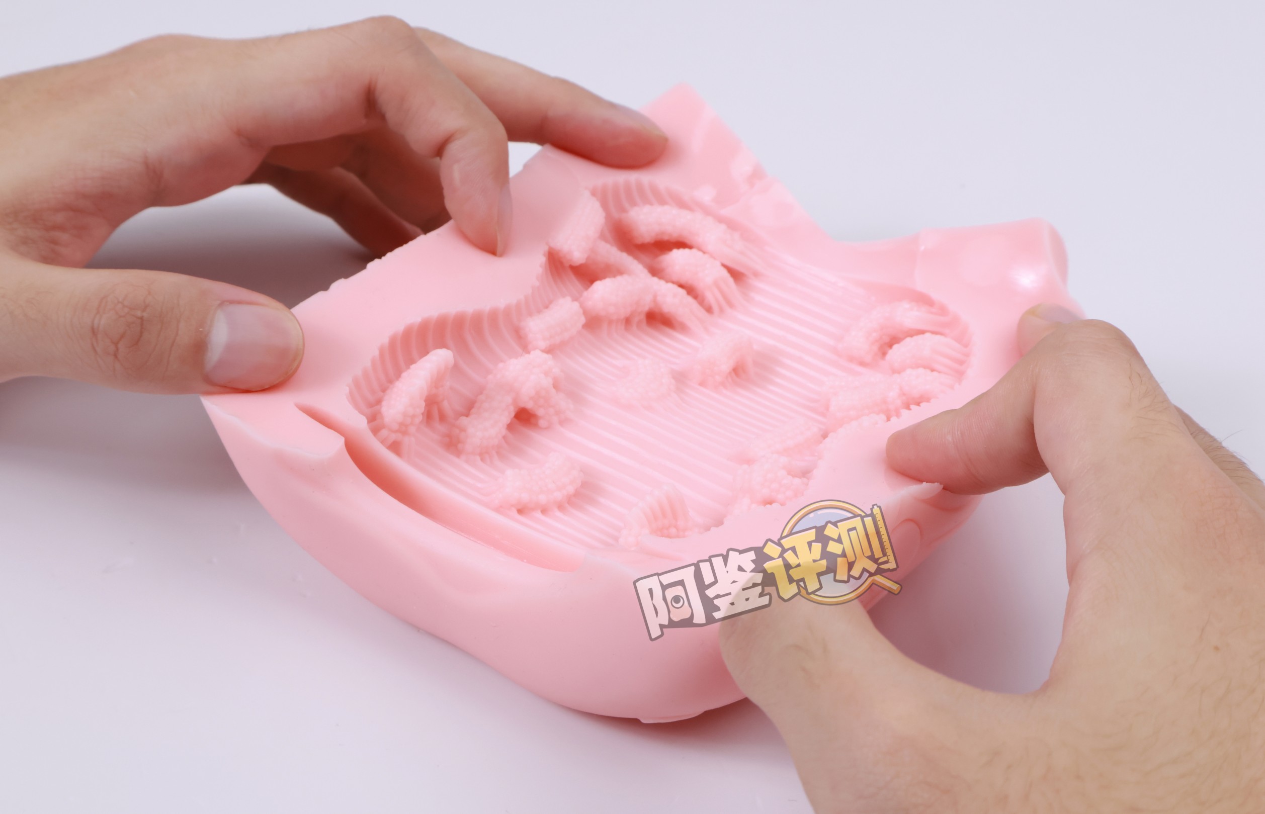 对子哈特——“ 梦幻术士”评测！似曾相识的杂乱感，这系列招牌的真空感已经消失不见了...