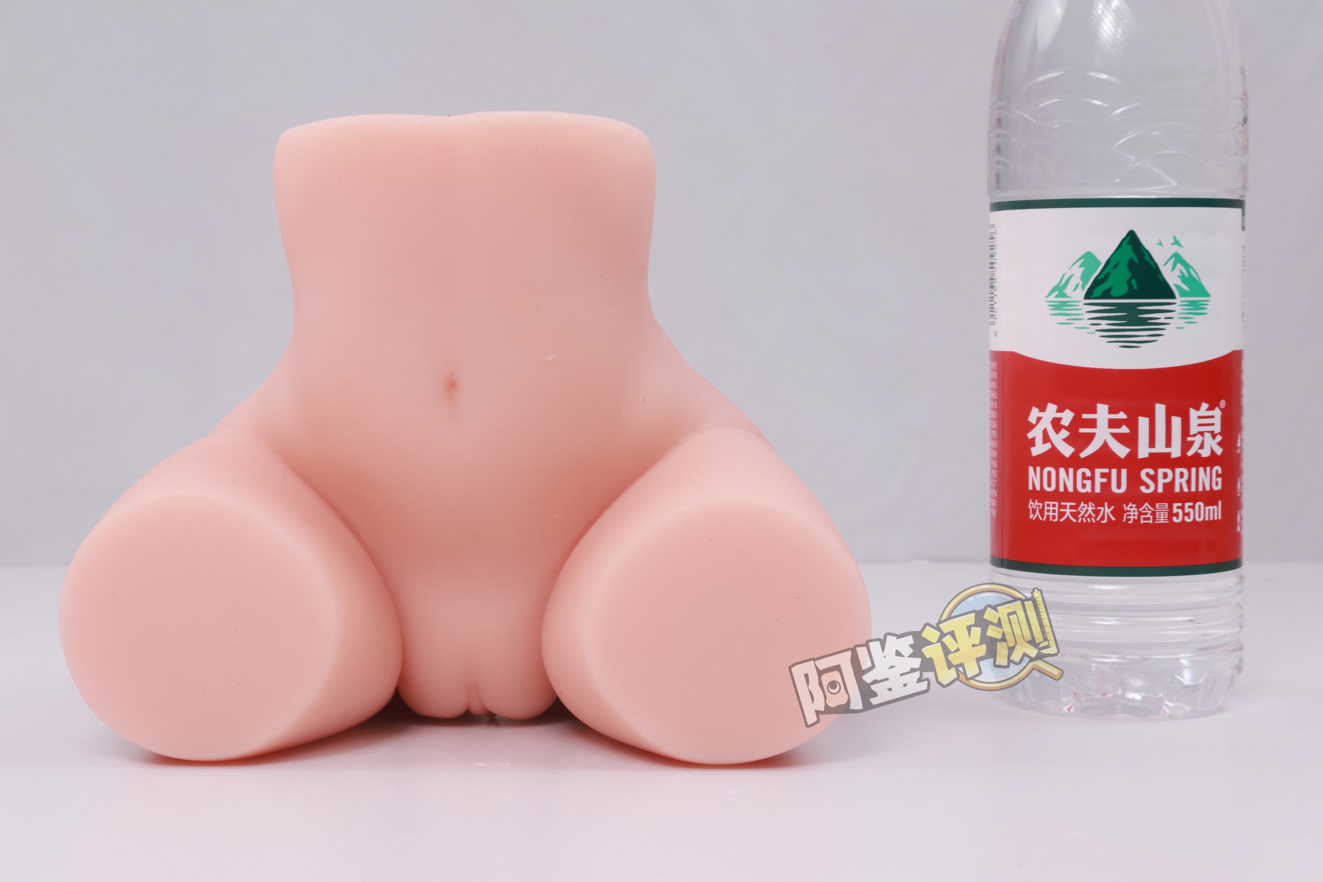 GXP——“兔仆长”评测！猎奇的双子宫小兔几，带腿造型的杯子是怎样体验？