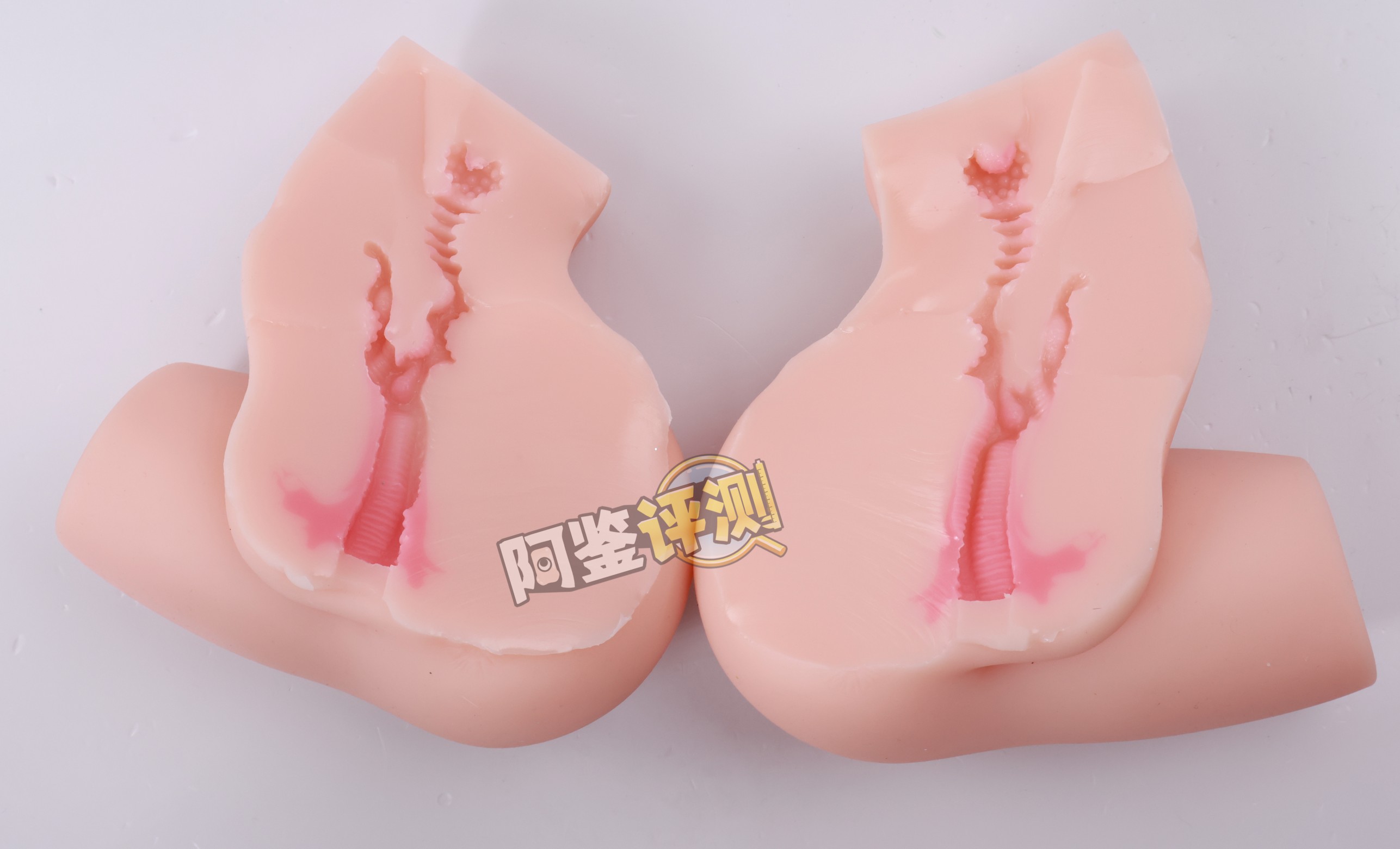 GXP——“兔仆长”评测!猎奇的双子宫小兔几,带腿造型的杯子是怎样体验?