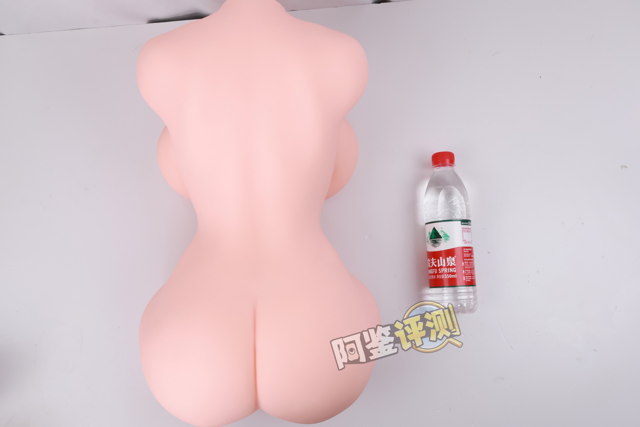 对子哈特——“美乳邻妻BIG二代”评测！腰臀位置的骨架感觉过于强烈，没那么用心的续作产品