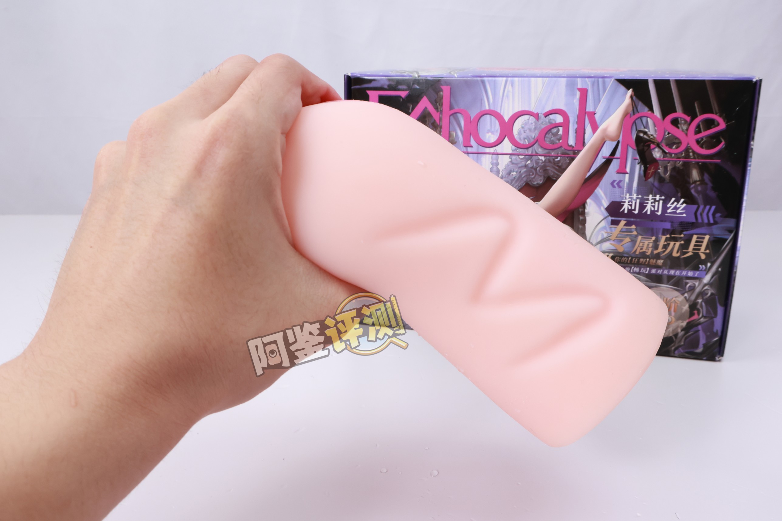 迷姬——“绯色回想—莉莉丝”评测！二次元手游联动飞机杯？竟然还有噱头拉满的破处设计...