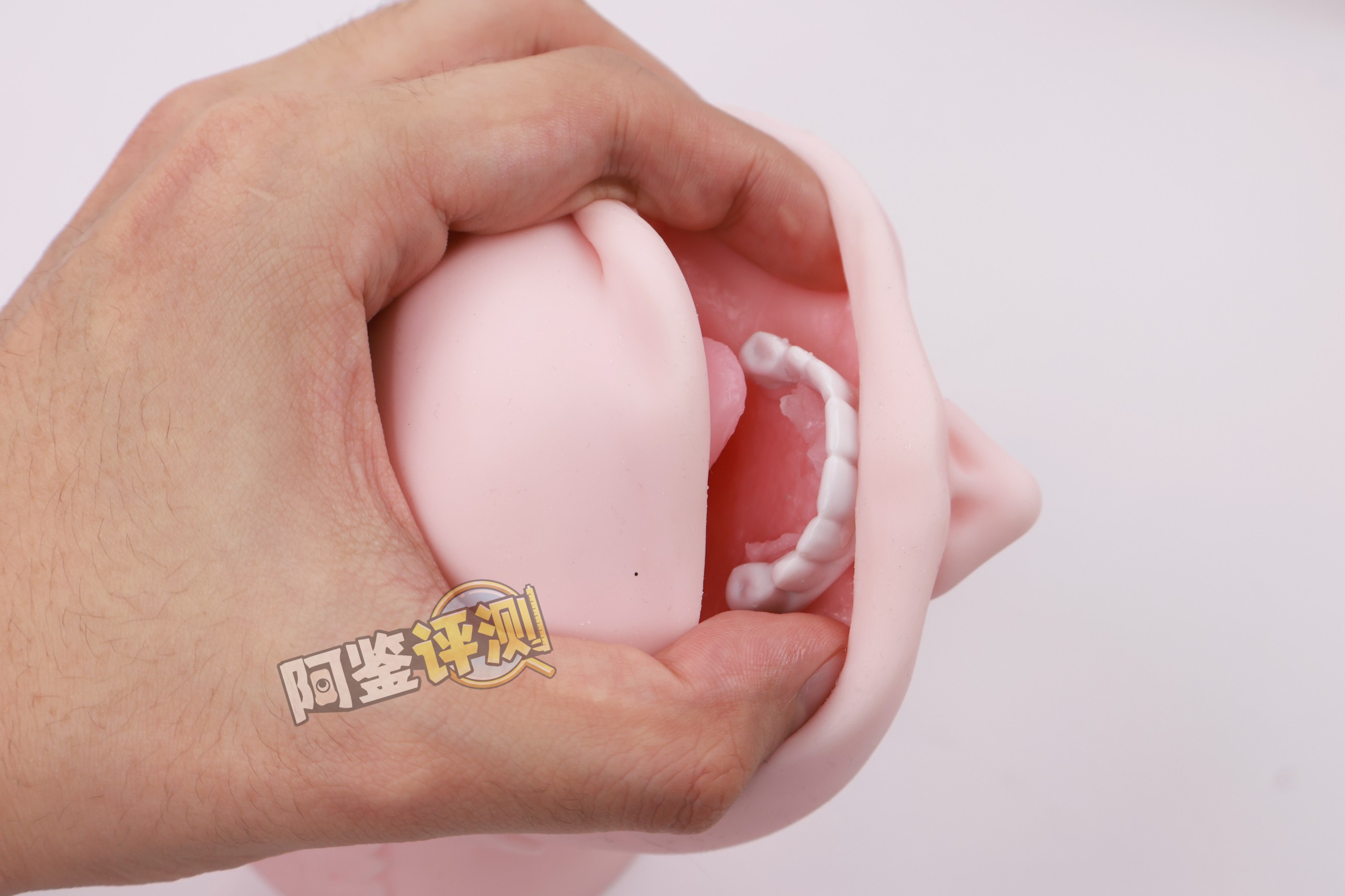 魔眼——“真实之口-极上浪漫主义”评测！口杯大王的十周年续作，招牌黏胶和硬牙齿组合的回归