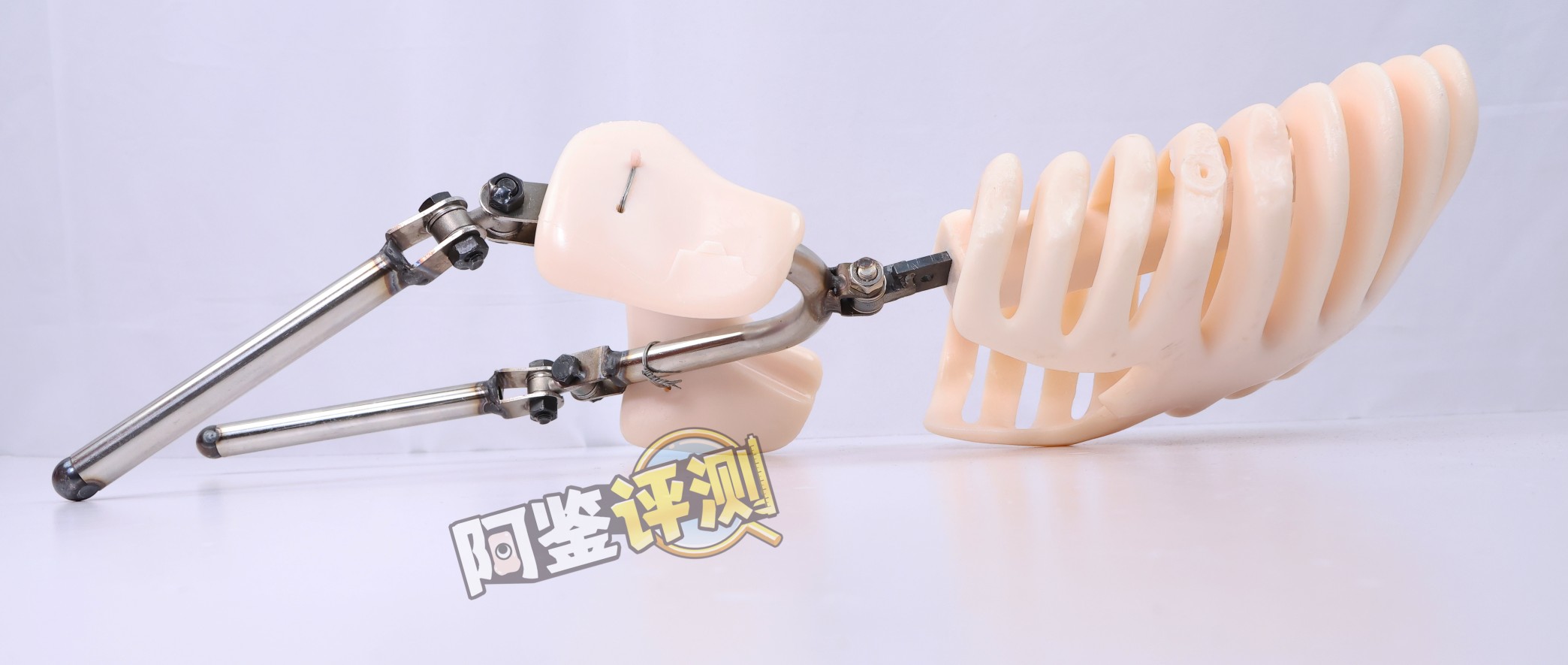 BONMOR——“美骨柔姬”评测！超级真实的肋骨握持感，但腿部和通道设计糟糕到难以相信