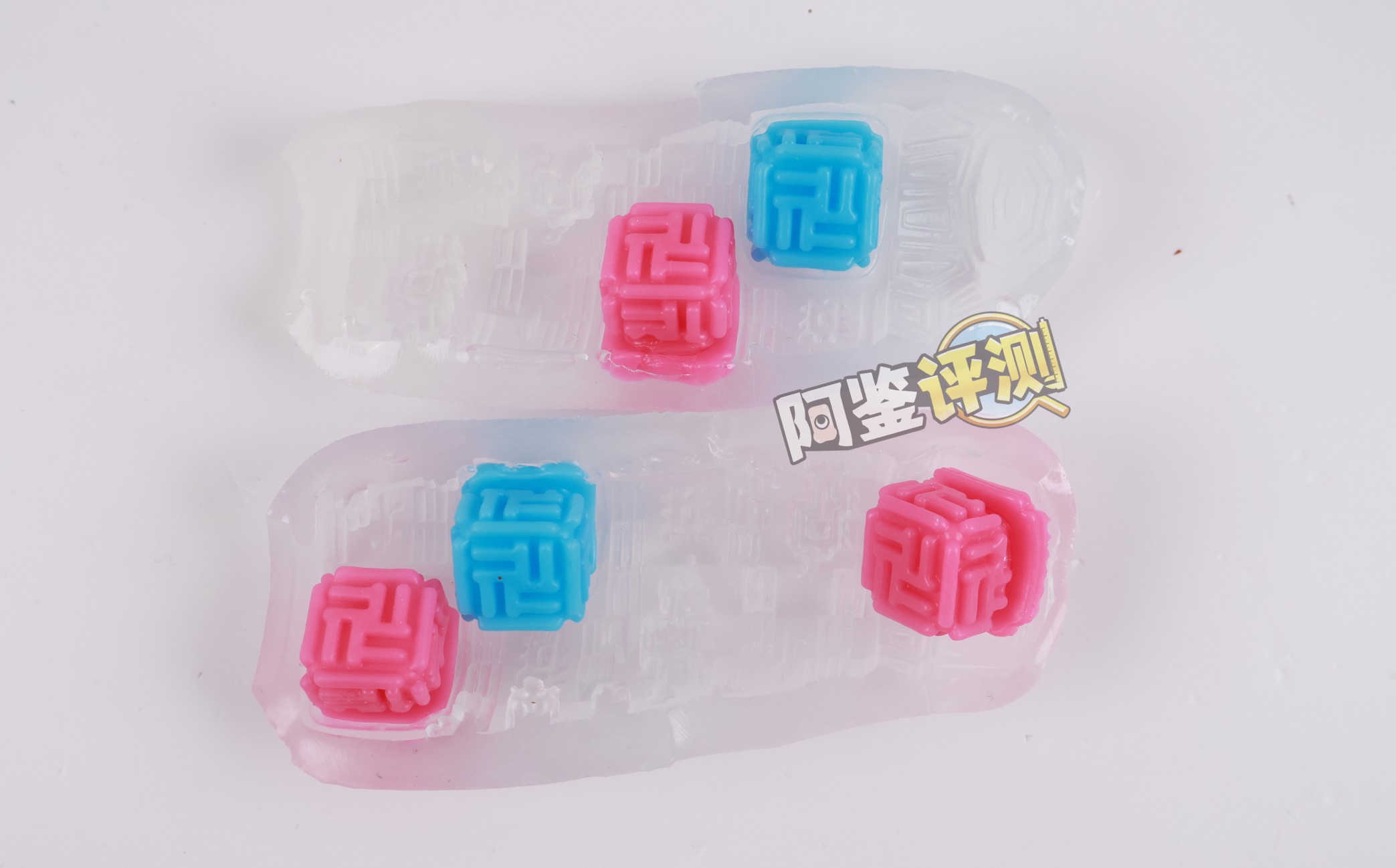 TENGA——“Bobble（魔力弹珠/疯狂方砖）”评测！高配版自慰套，需要手掌配合的“玩具型”飞机杯