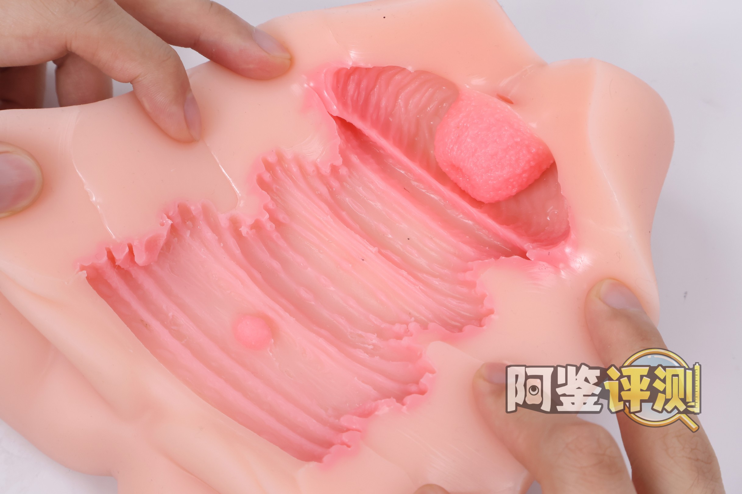 RQS——“梦幻精灵”评测!独特的厚实末端子宫设计,不过实用度好像没有那么高