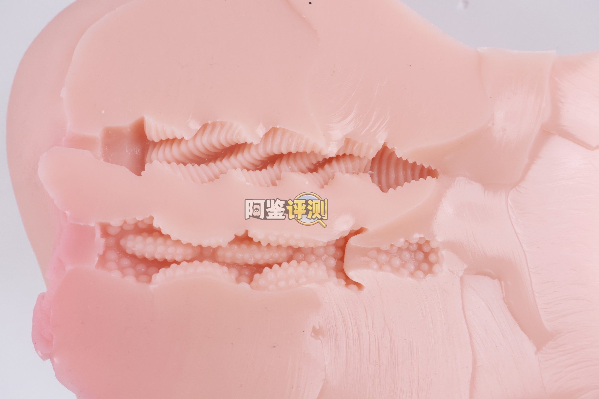 对子哈特——“唯樱璃”评测！再次更换材料的6kg性价比款臀模，非常“平均”的常规PP