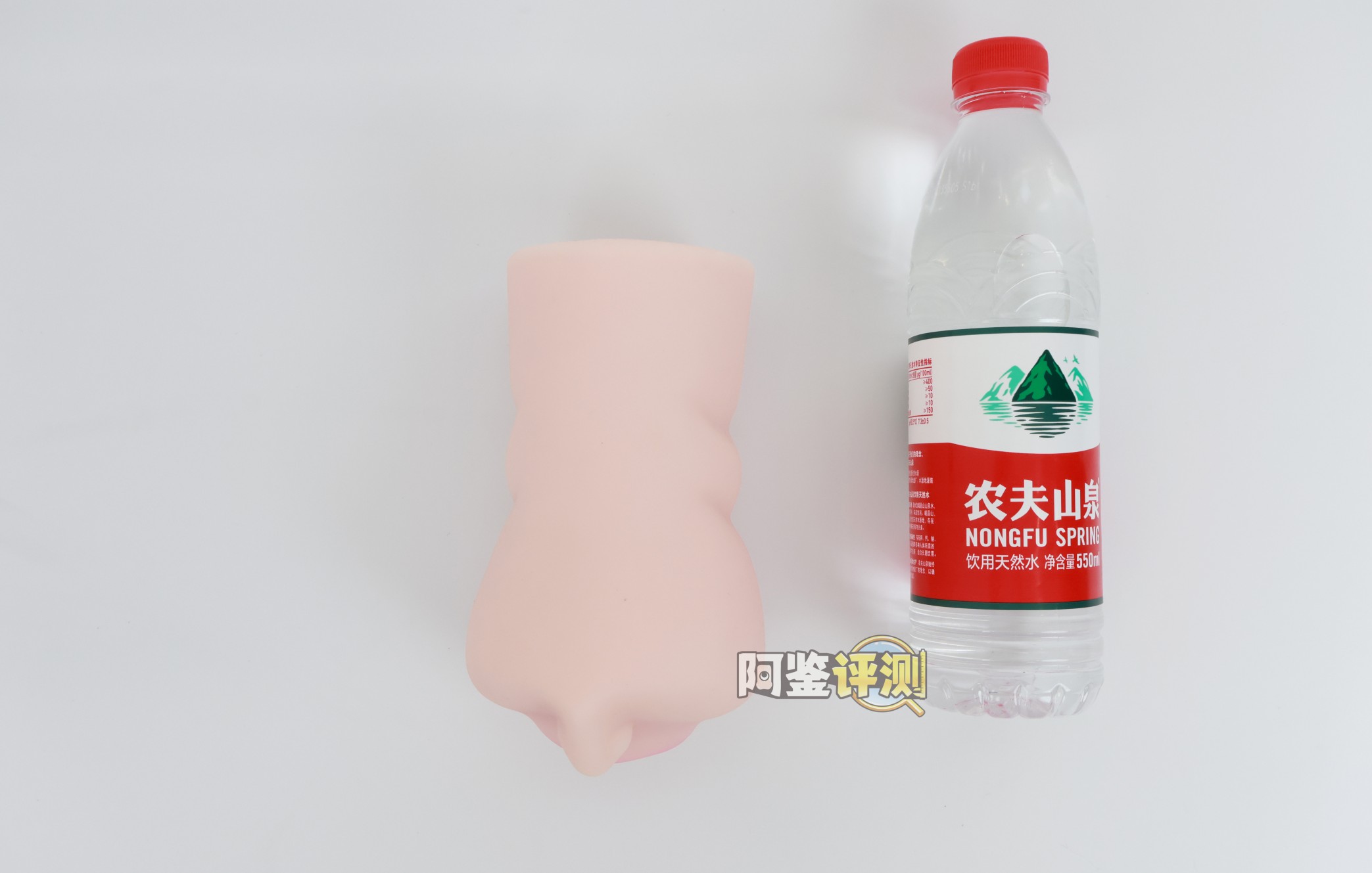 YUU——“饶舌辣妹”评测！噱头就是这个杯子的全部了.....像搞笑玩具一样毫无实用性的产品