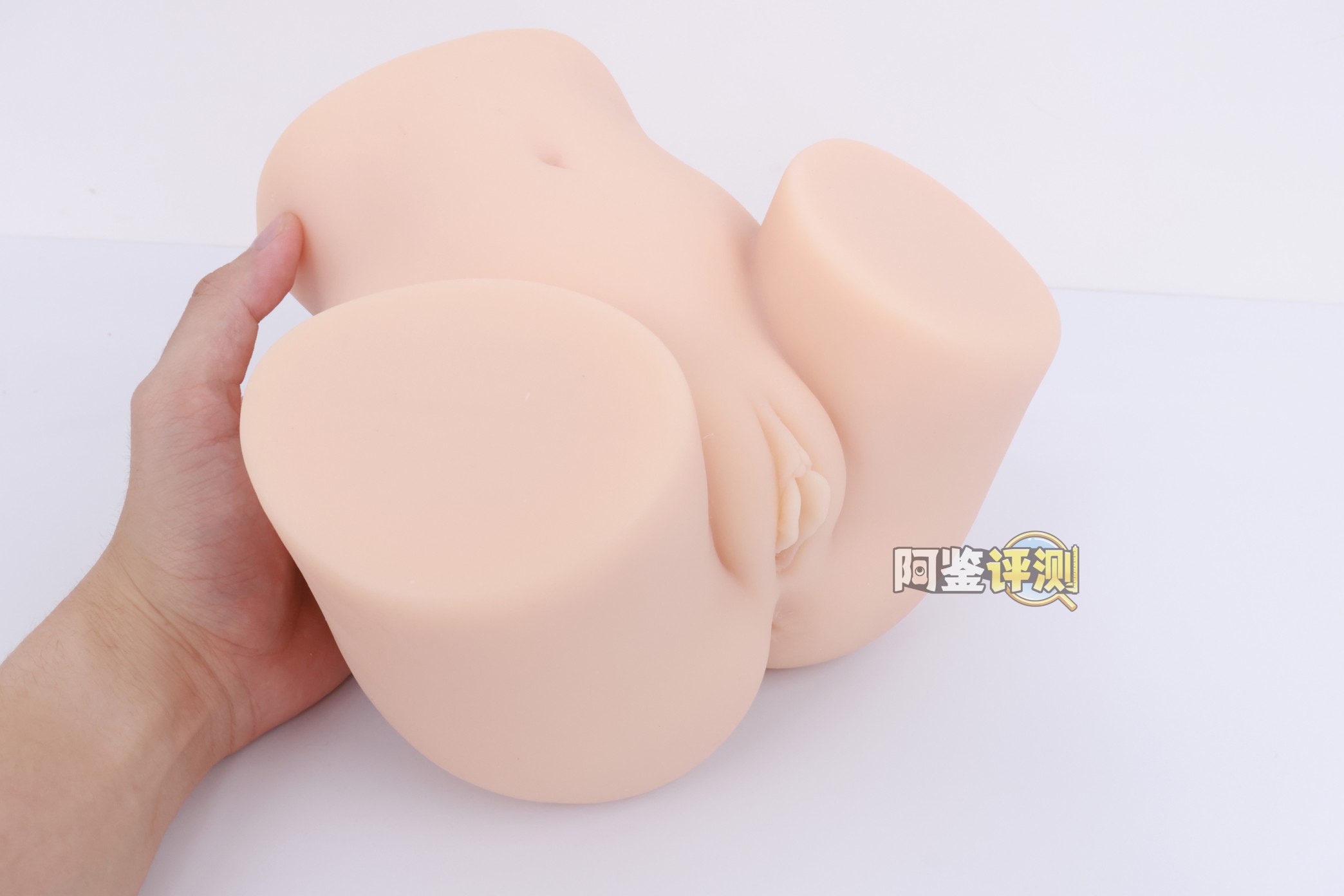 OK——“地雷系彼女”评测！硬度如此高的小臀模，撞起来的感觉像是”以卵击石“.....