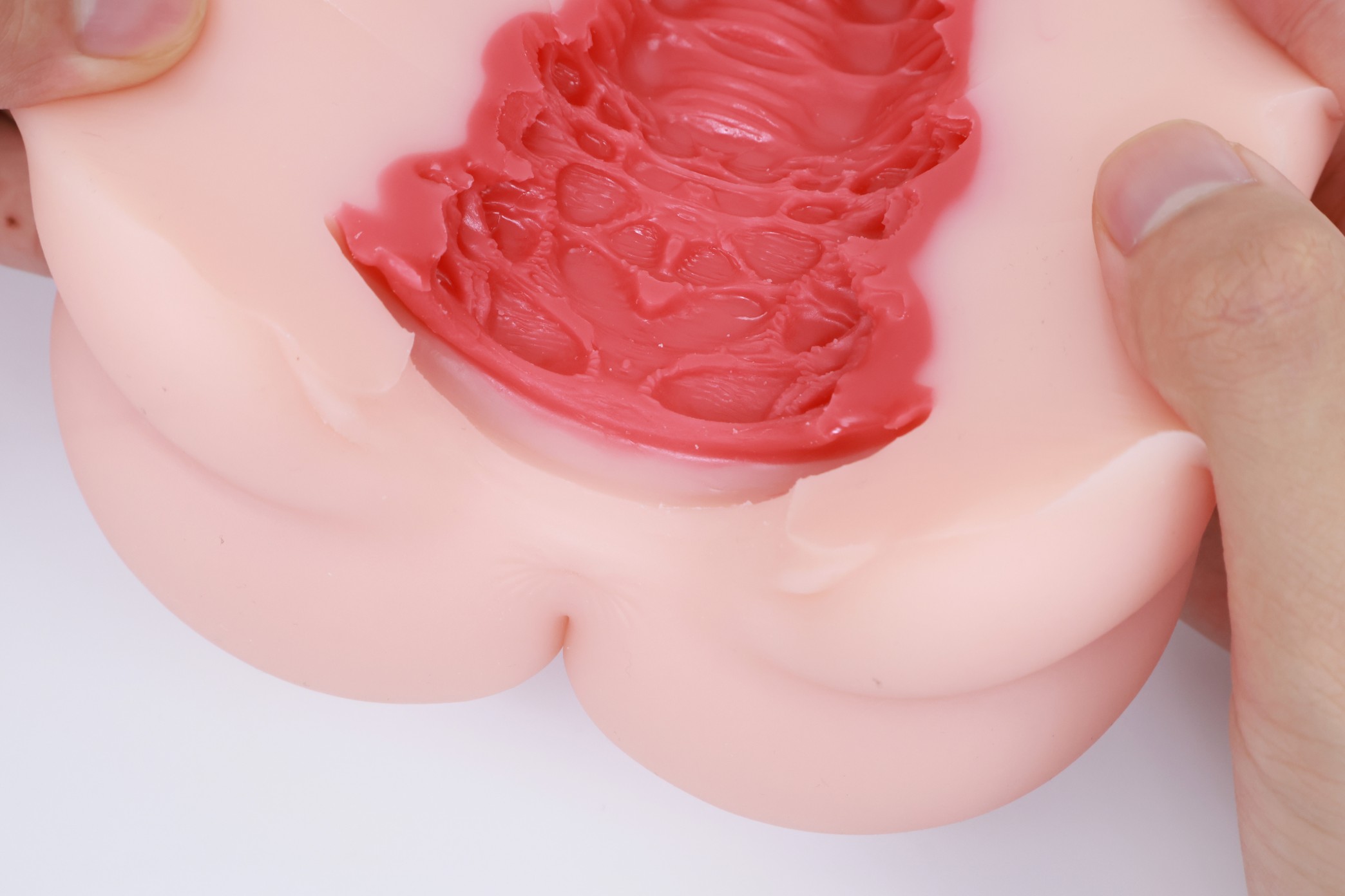 Lovefactor——“禁忌修女2代”评测！朴实无华的“黏膜感+大块”的排气子宫杯，平平无奇还是更具实用性？