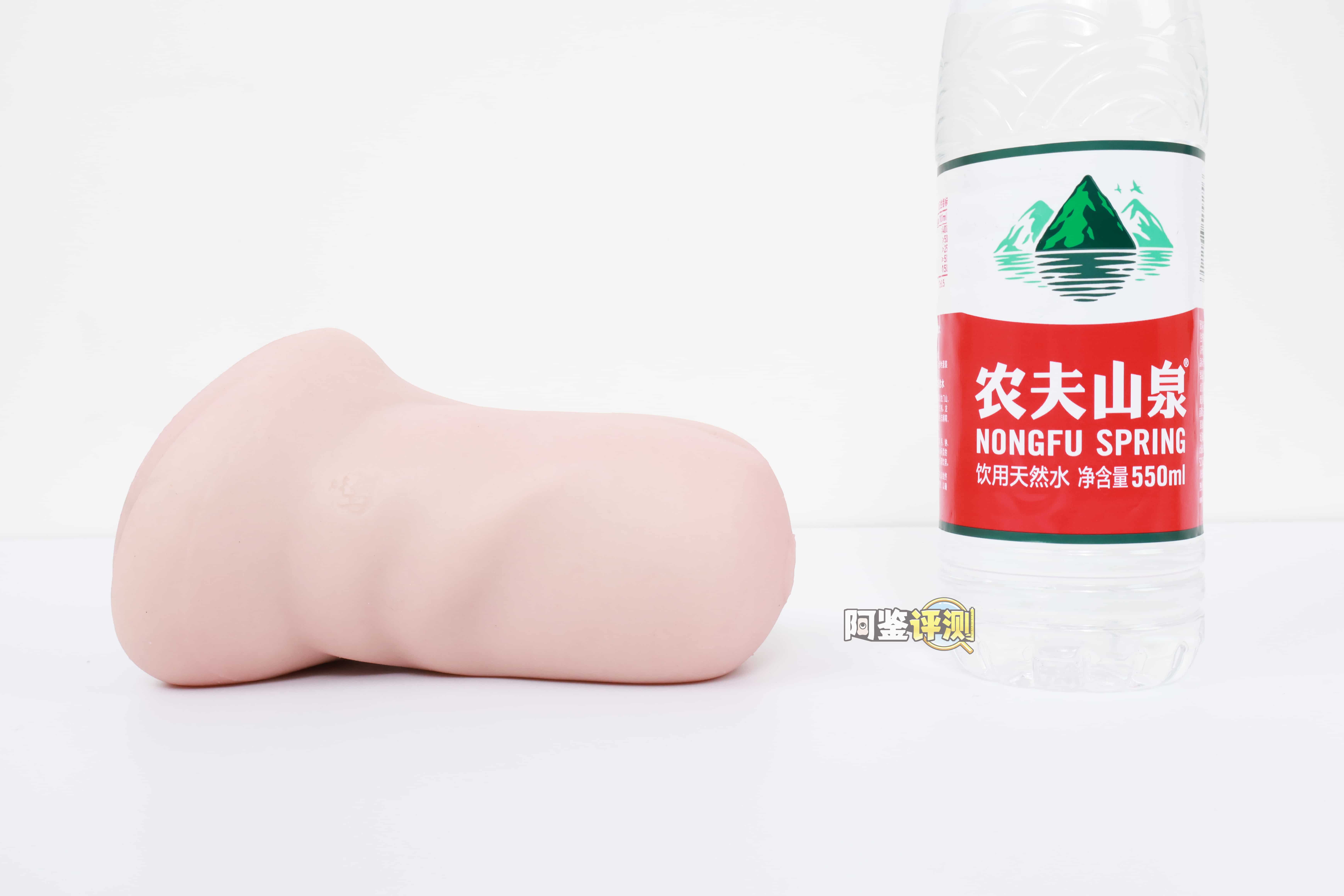 YUU——“极乐蜜壶”评测！使用硅胶材质制作而成的飞机杯，似乎没有我想象中那么难以使用