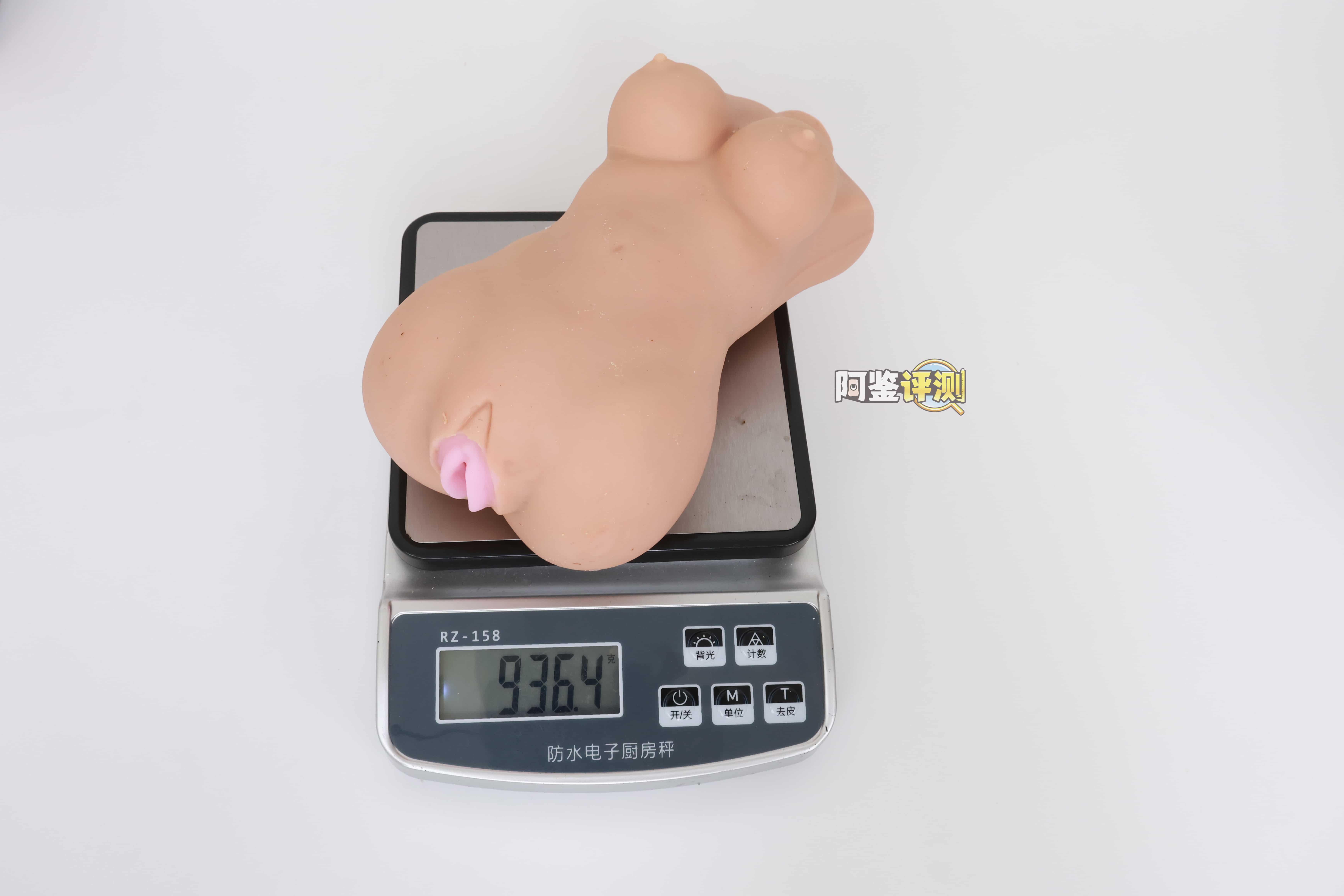 魔眼——“超丰满辣妹”评测！我用过最精致细腻的剐蹭纹理，却被粗糙的外形破坏掉了...