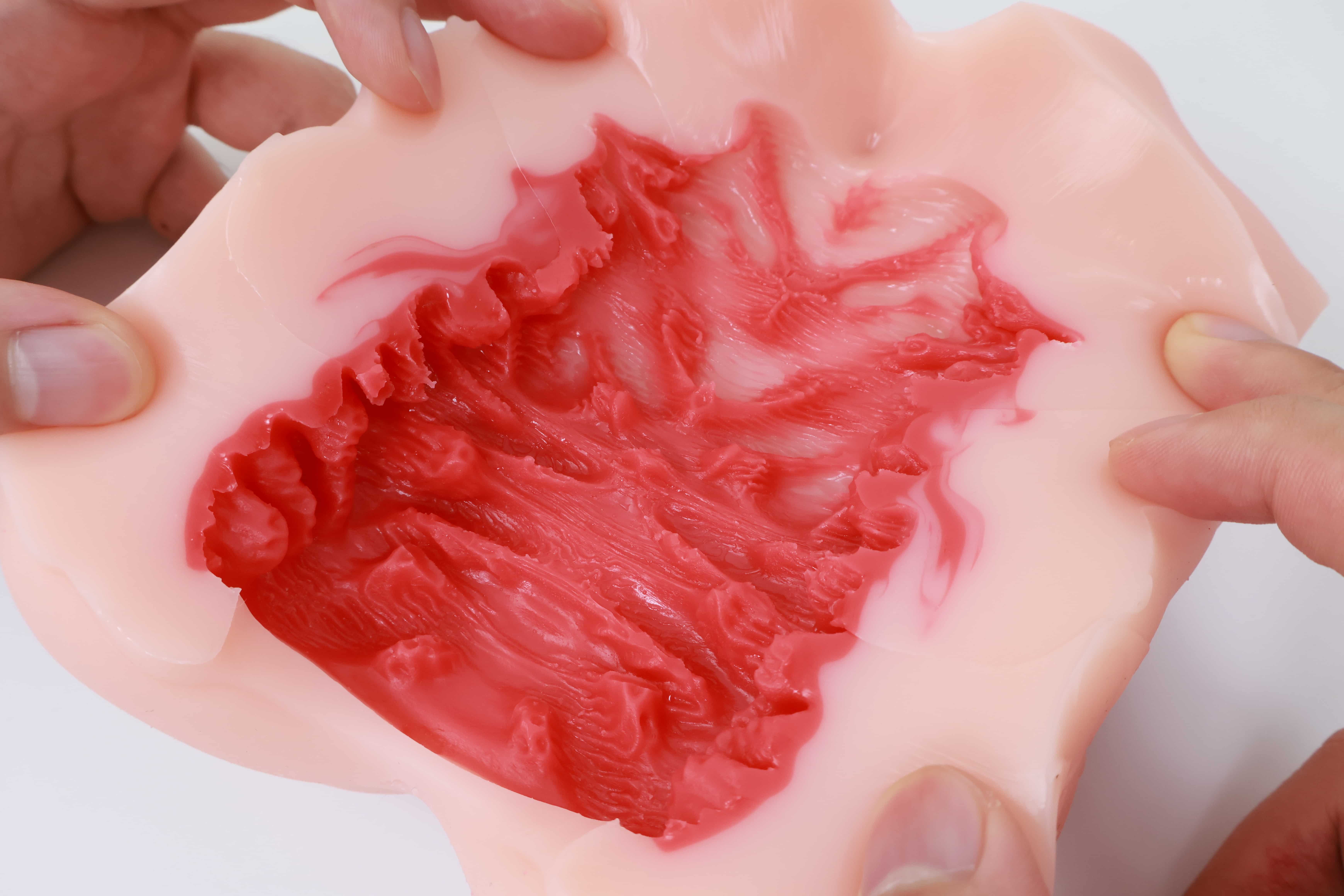 Lovefactor——“欲月之吻”评测！结构复杂充盈的肉感“尖牙”，看似凶险实则温柔~