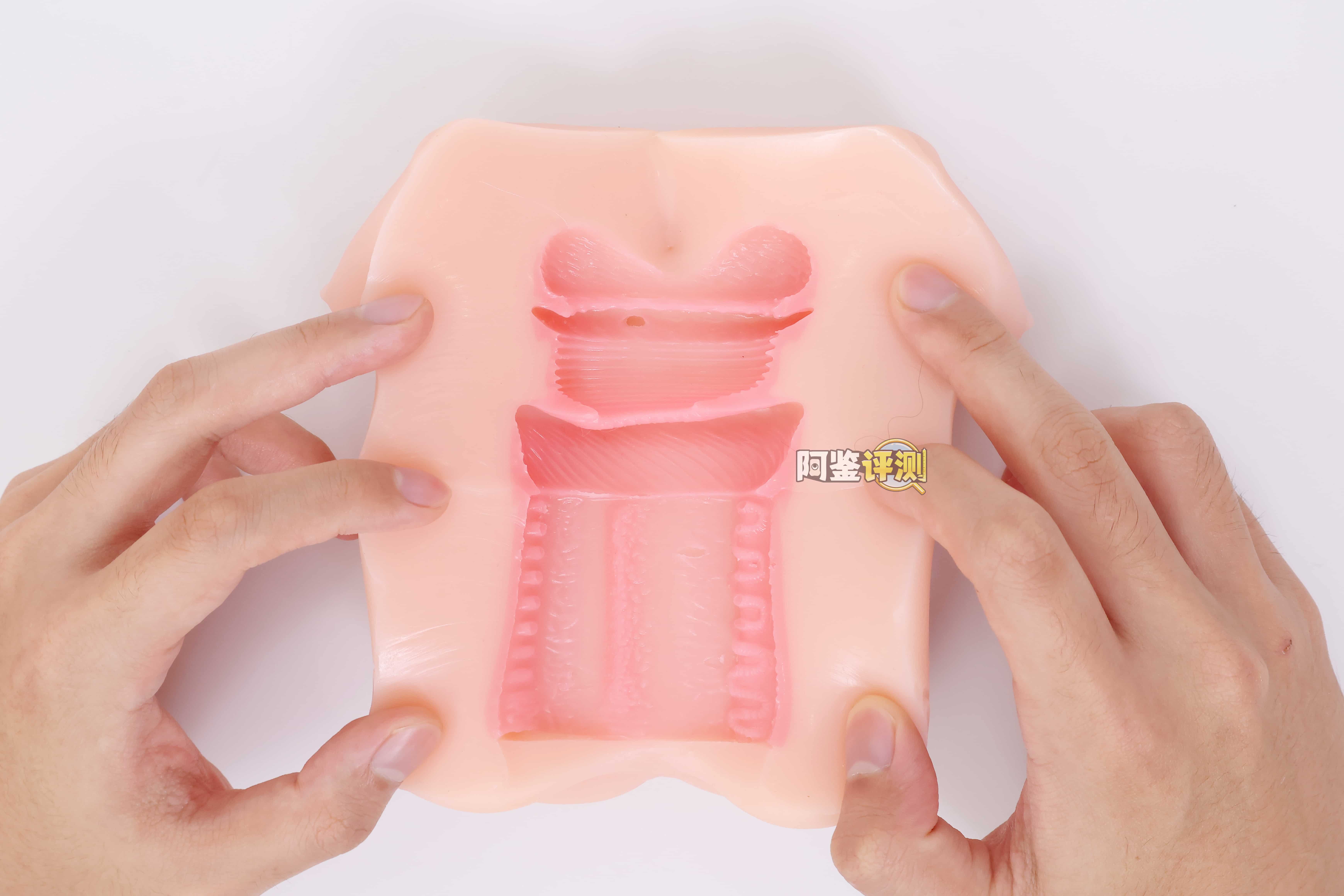 SUIKOMI——"卖杯子的小女孩"评测！这设计可以说是把子宫型杯子的缺点发挥到极致了.....