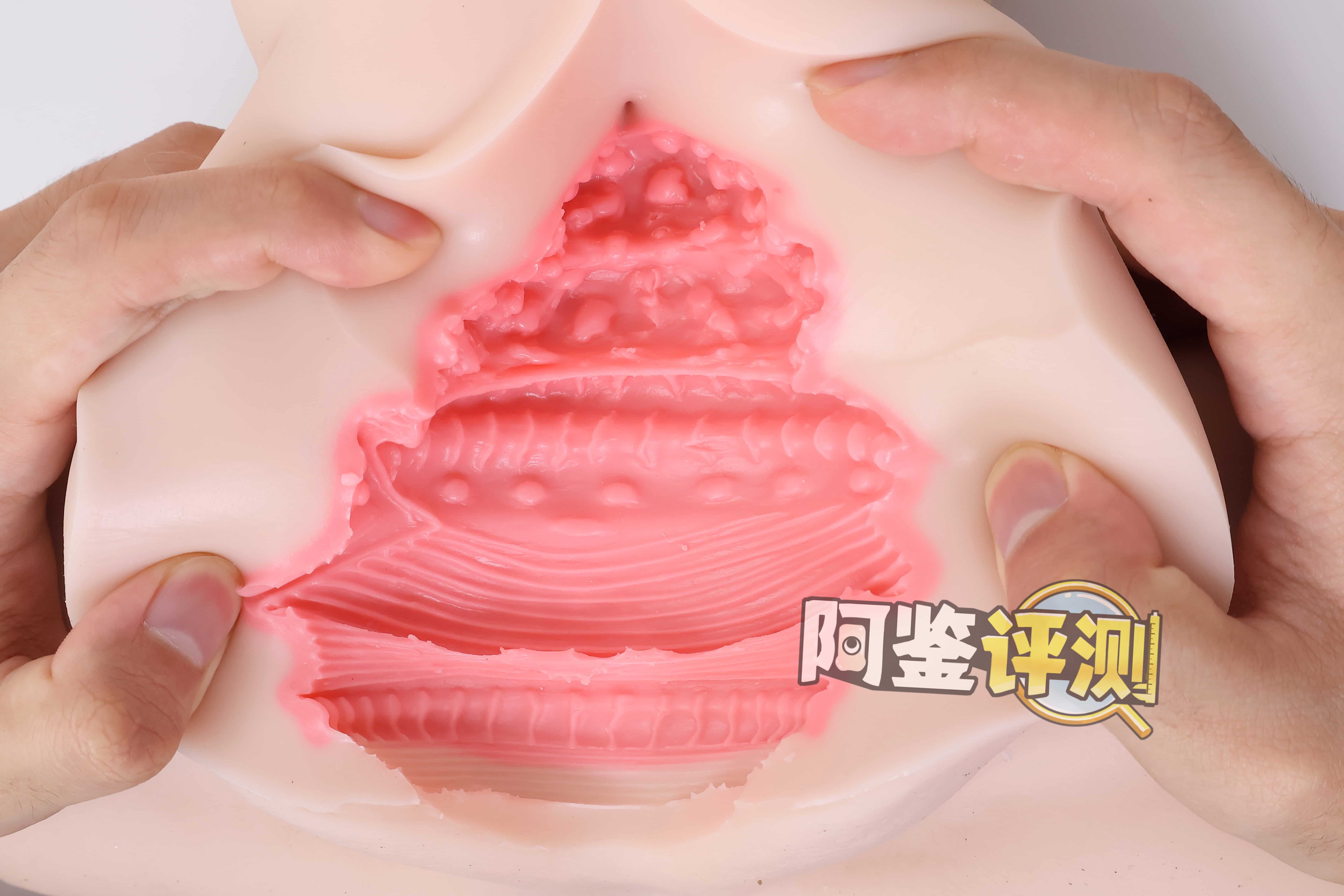 yokubou——“火热应援团（半身）”评测！小臀模前作的延续半身款，终于有一款带软胸的小身体了！