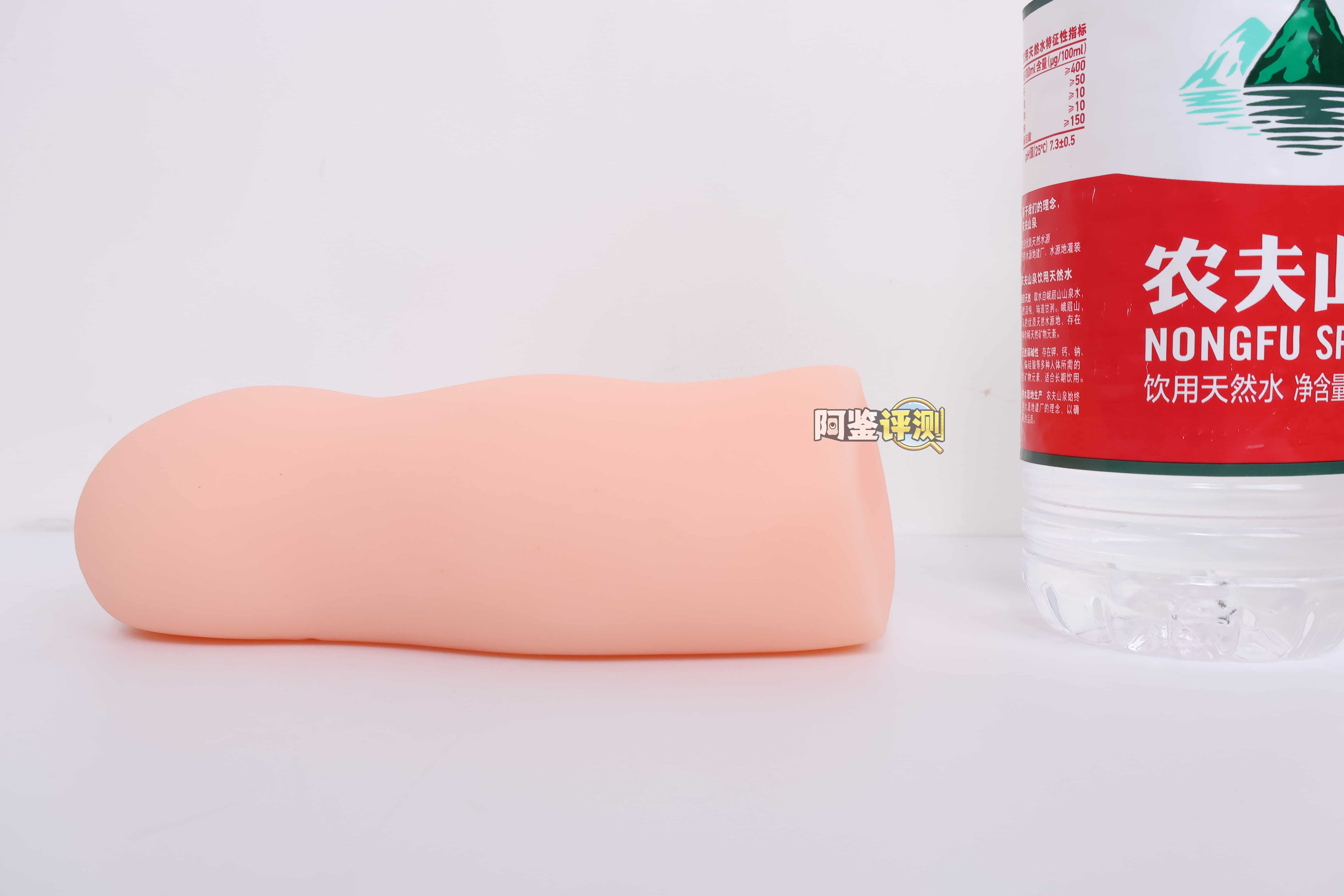 汤马托易士——”异世界精灵”评测！对子炼金术士的一比一模仿版，TPE的材质复刻排气感？根本不行...