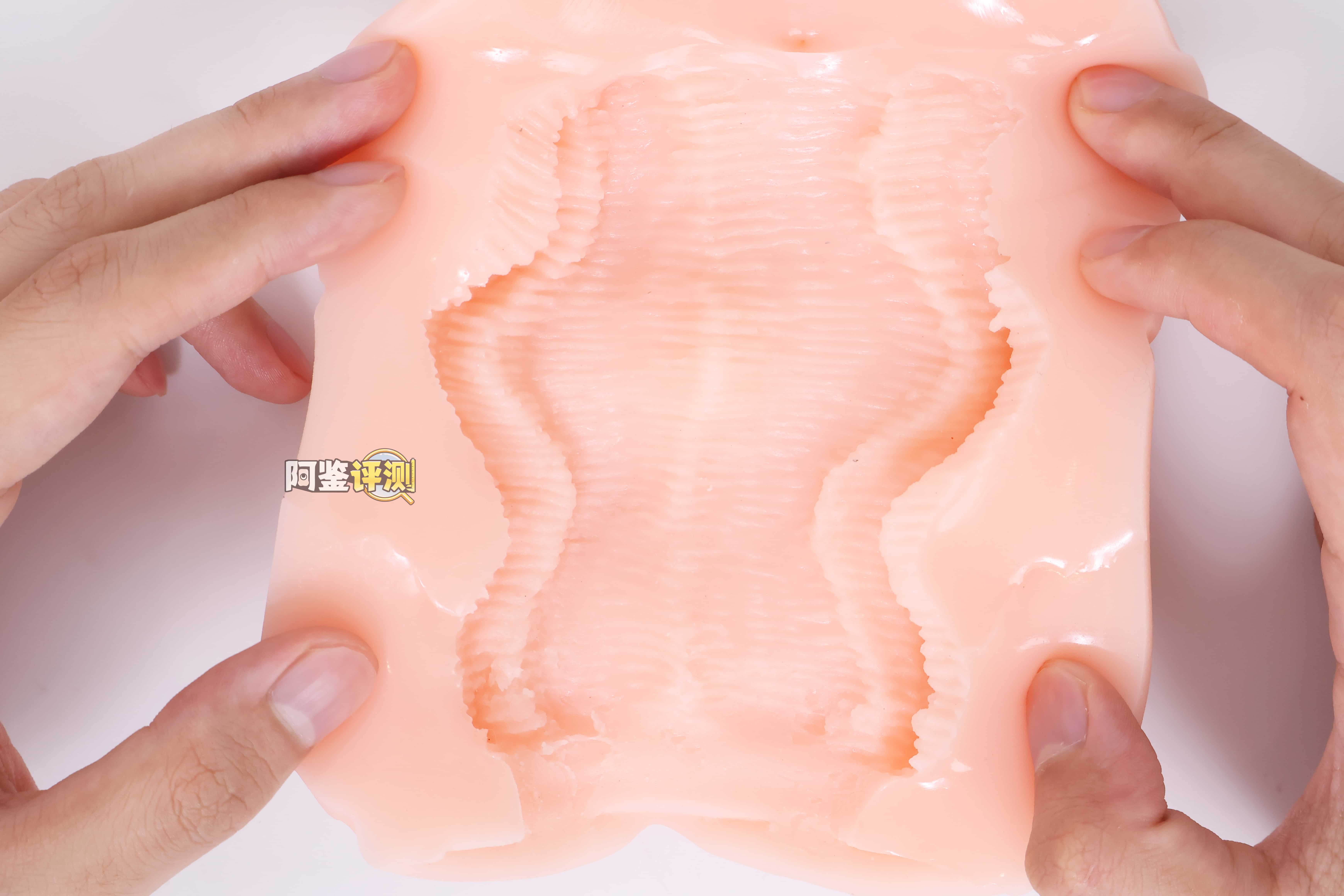 汤马托易士——”制服美少女”评测！充满棱角和剐蹭的脂软慢玩，也是别有一番风味！