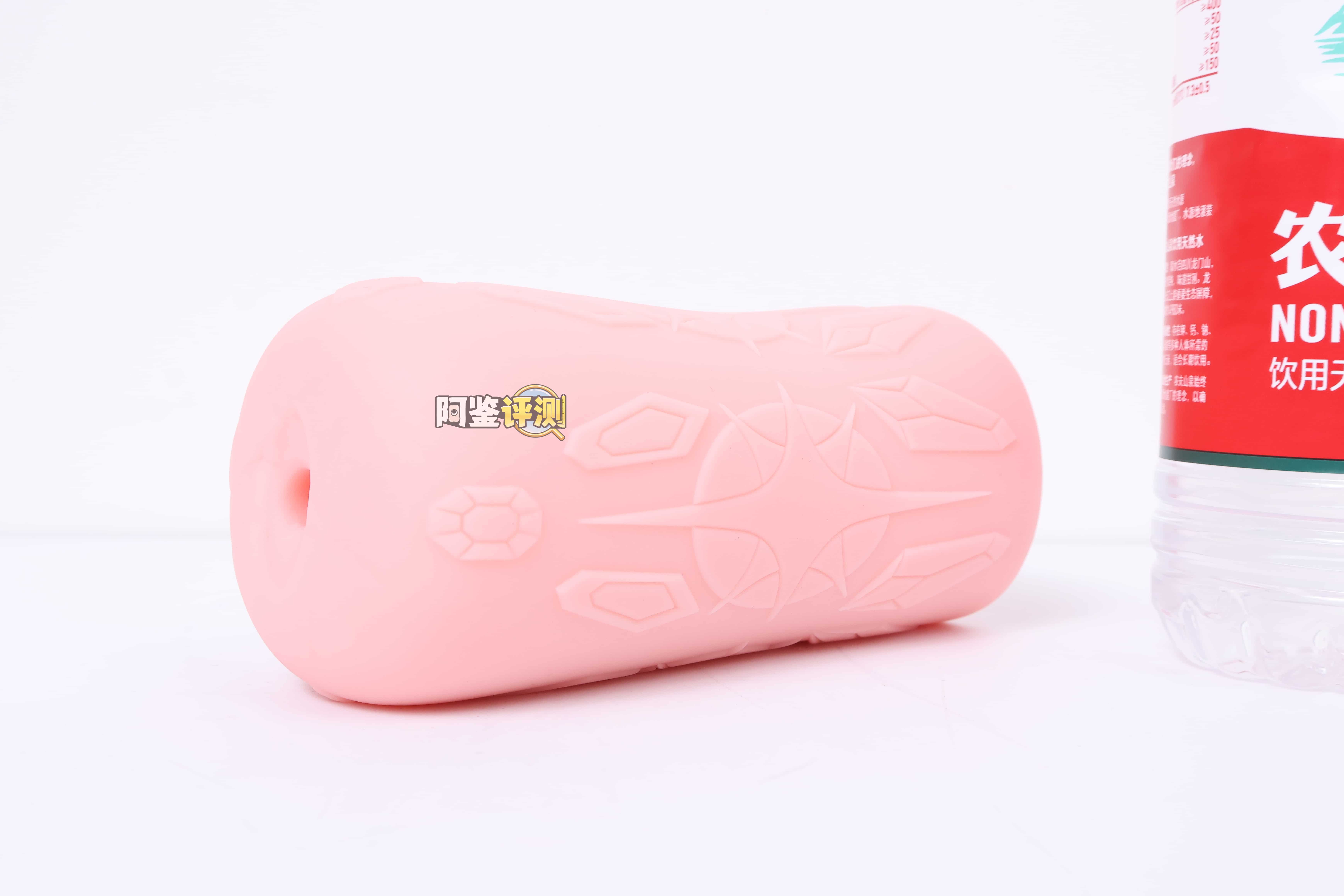 对子哈特——”宝石术士”评测！与排气法完全无缘的大空腔小杯，纹理的密度太低体验非常空洞