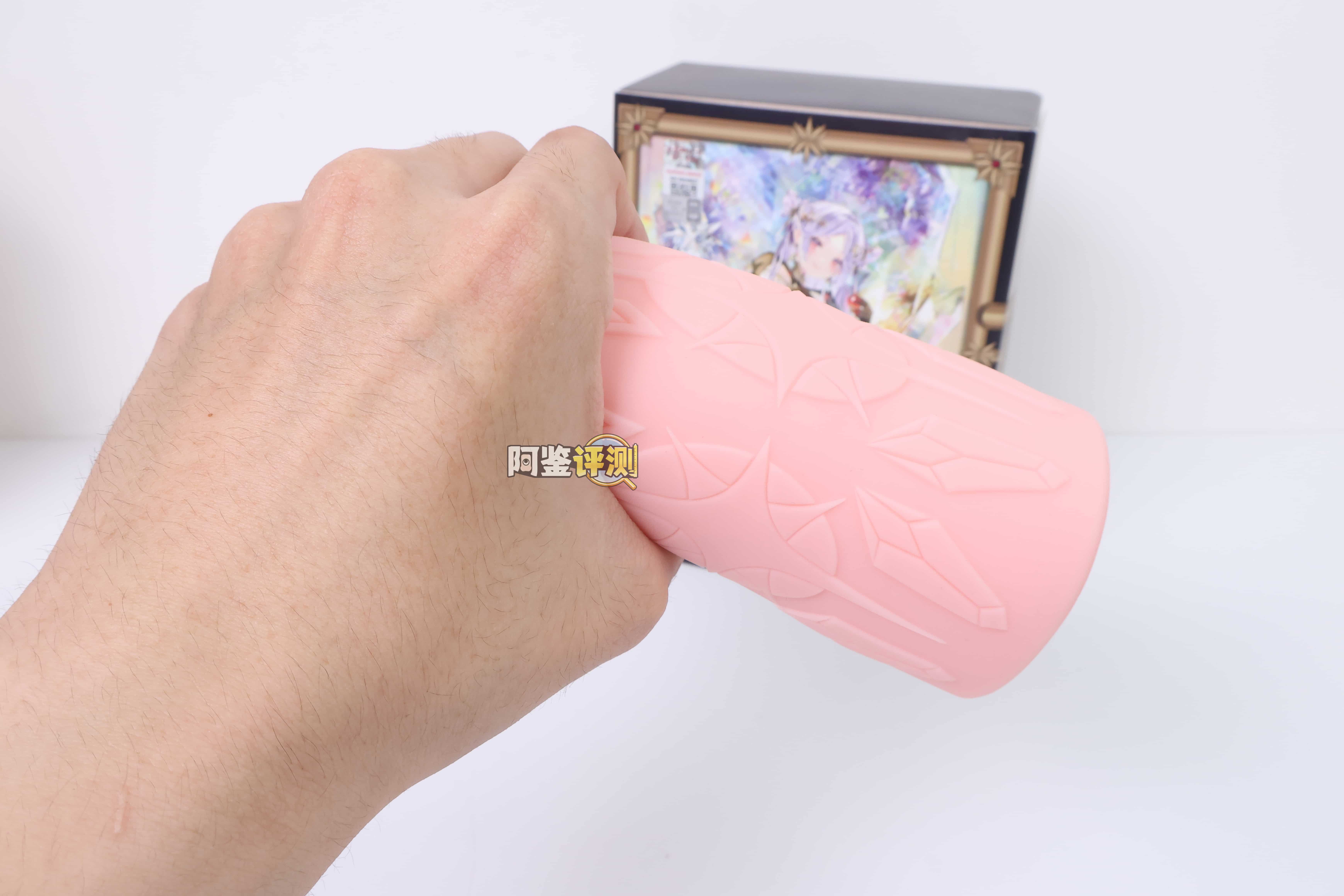 对子哈特——”宝石术士”评测！与排气法完全无缘的大空腔小杯，纹理的密度太低体验非常空洞