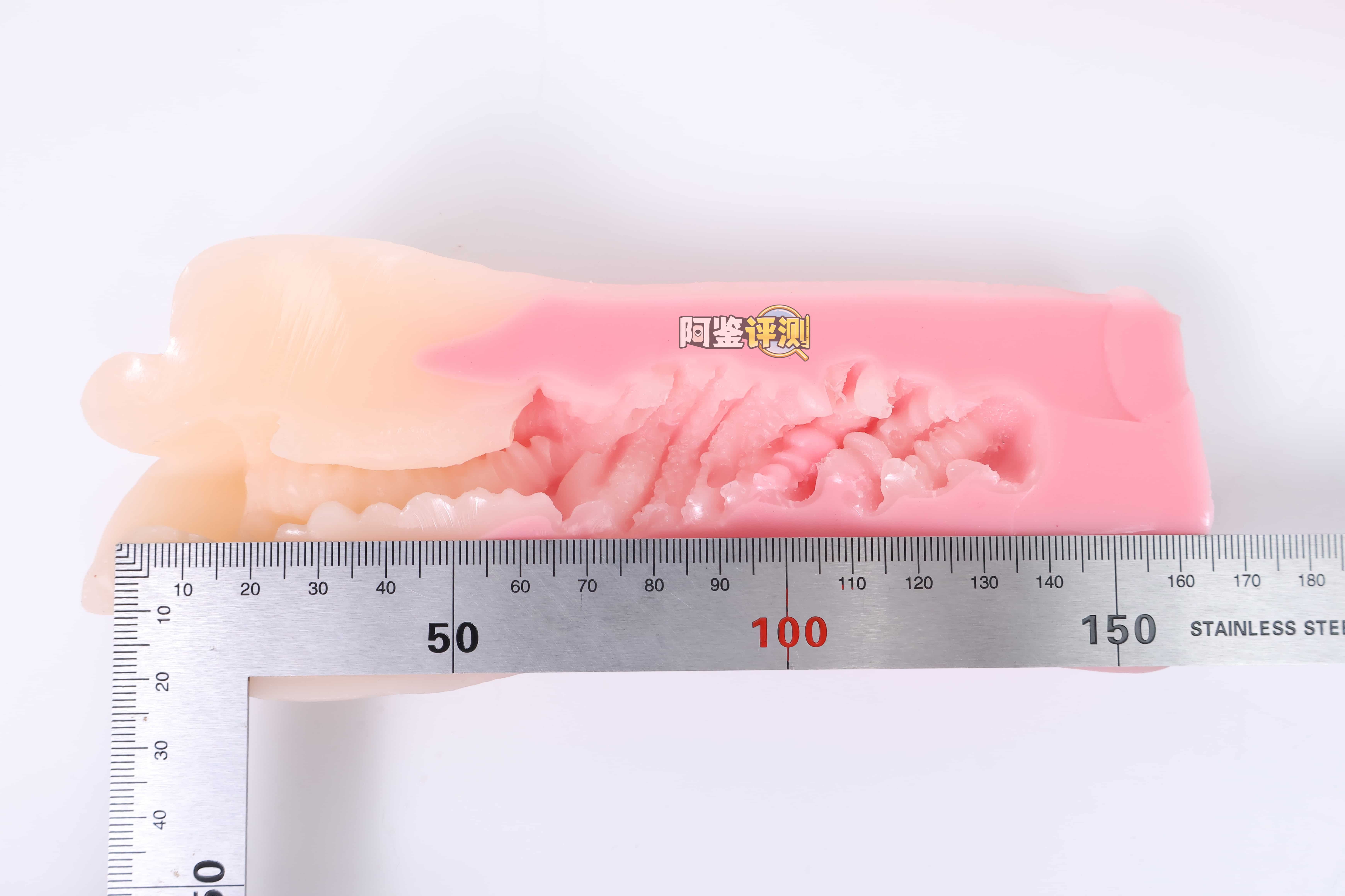 A-one——”回转双唇”评测!孩子们,这根本就不是口交杯....