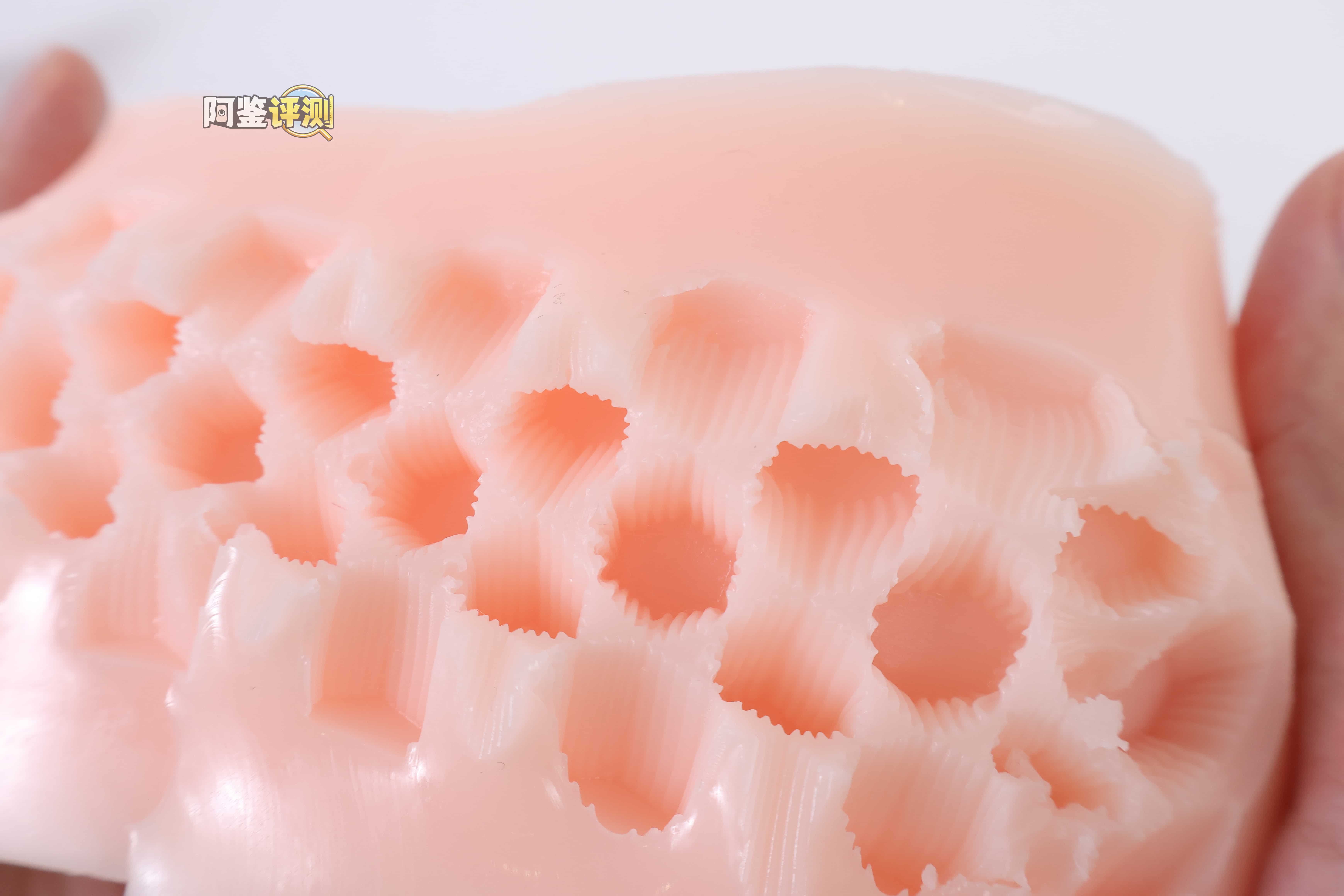 LIGRE——”六边之力”评测!楼梯一样的新颖刷子刺激感,但结构太过密集让牛牛很容易麻木...