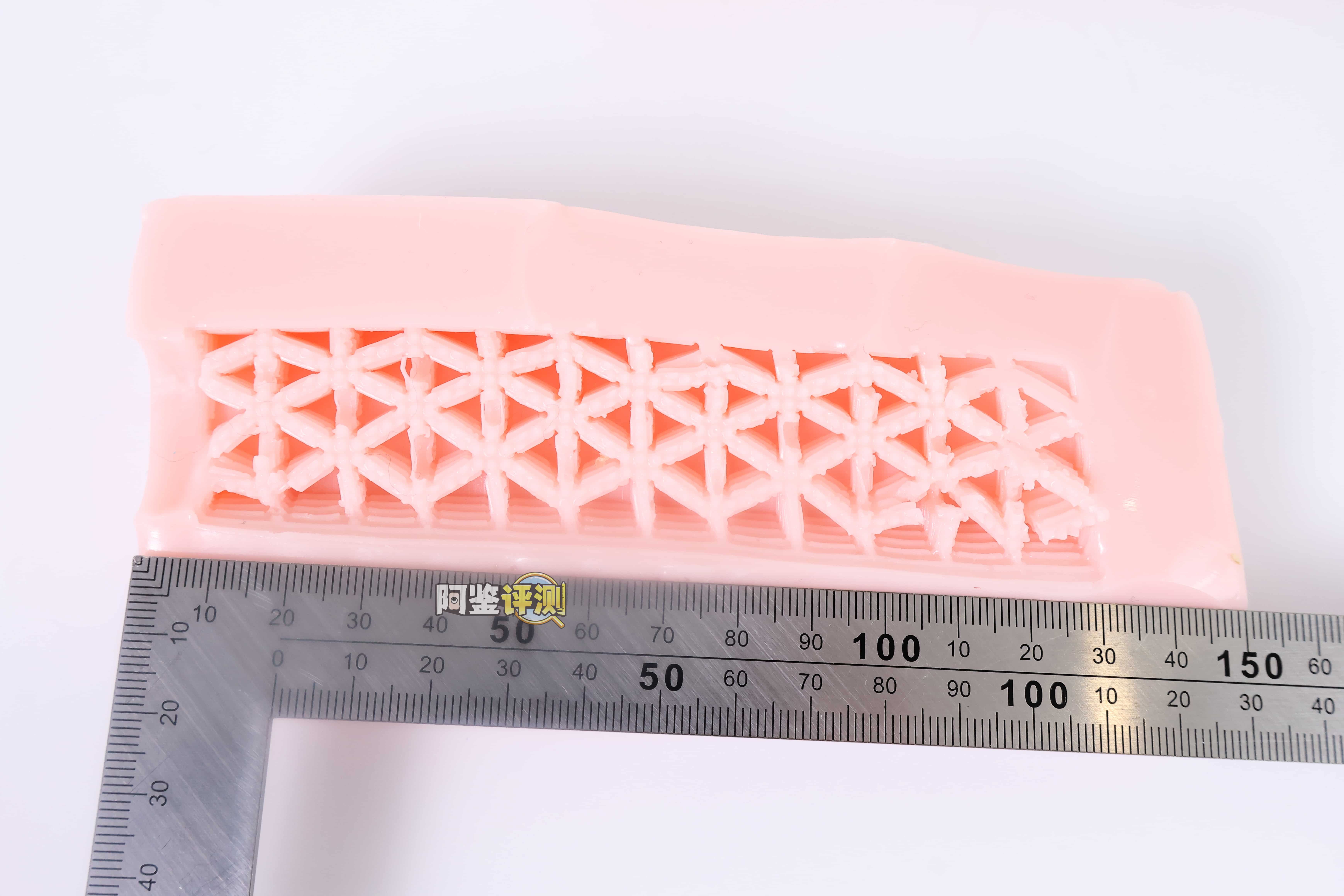 火炮——”假面怪盗”评测！越来越浮夸的双面结构！像是玻璃花窗一样的复杂网格凸起