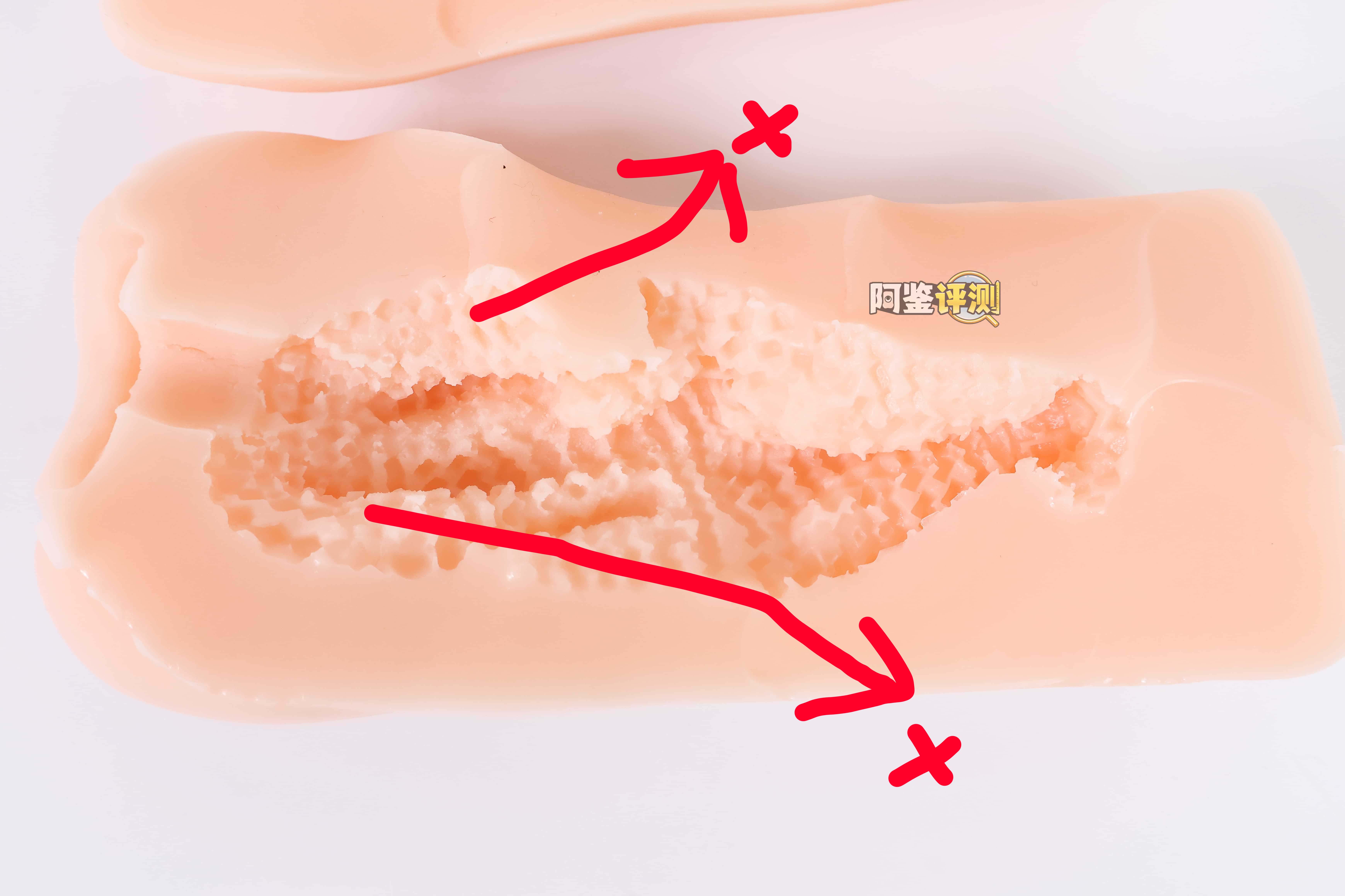 汤马托易士——”湿身淫穴”评测！大结构做进小杯子里，用起来感觉牛子偏来偏去的...