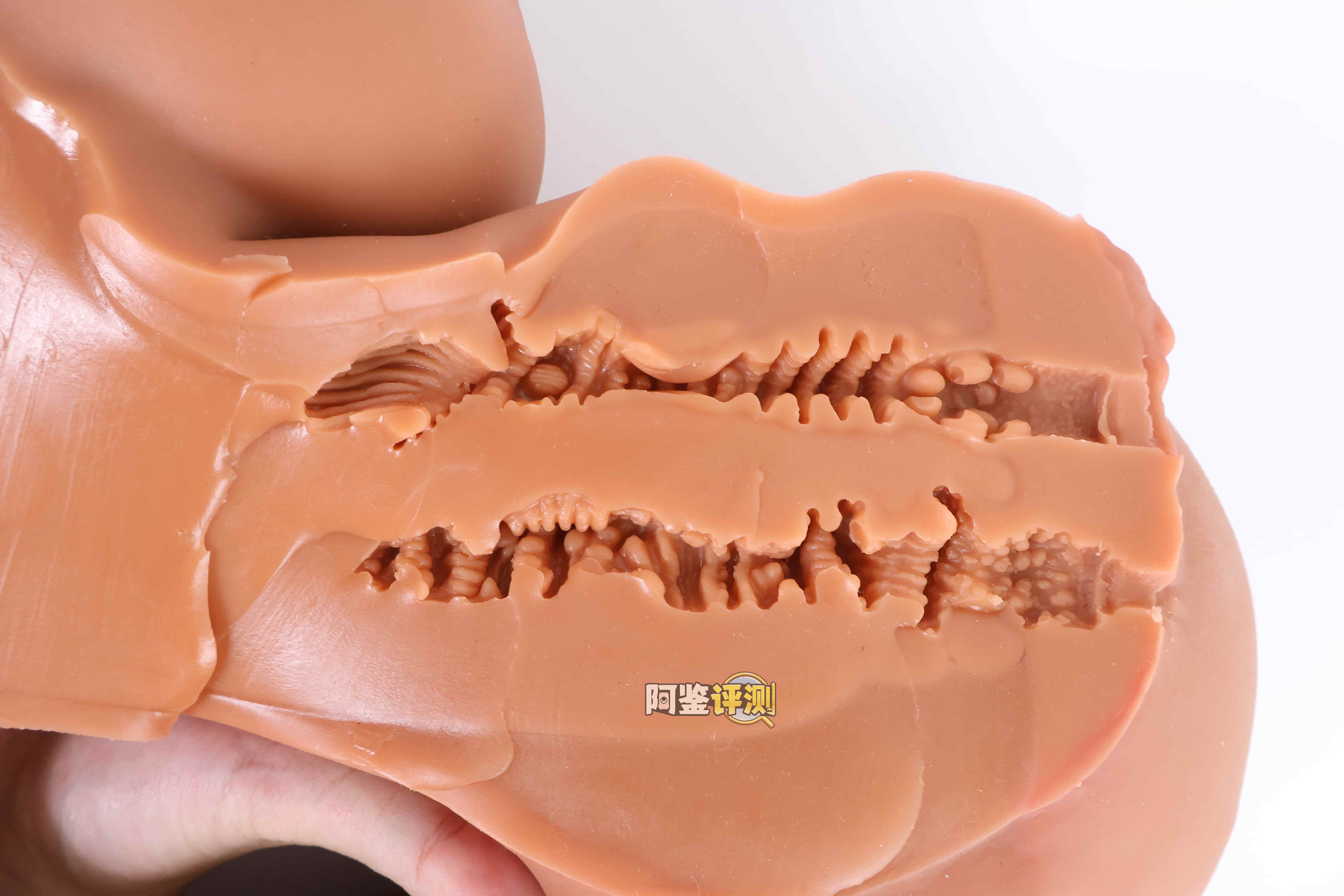 COC——“赤鸢”评测！ 创新工艺的全身软黑皮小身体倒模，设计概念不错但工艺上还有很多问题